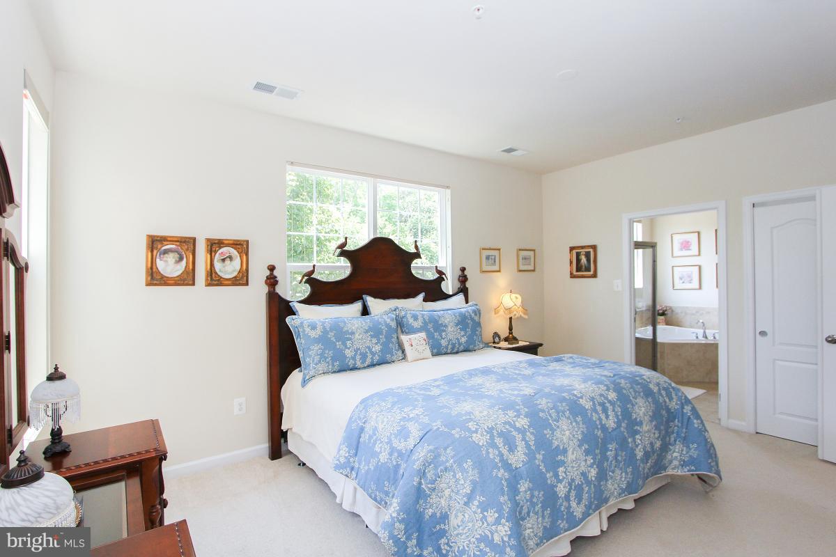 GATEWAY COMMONS - Residential