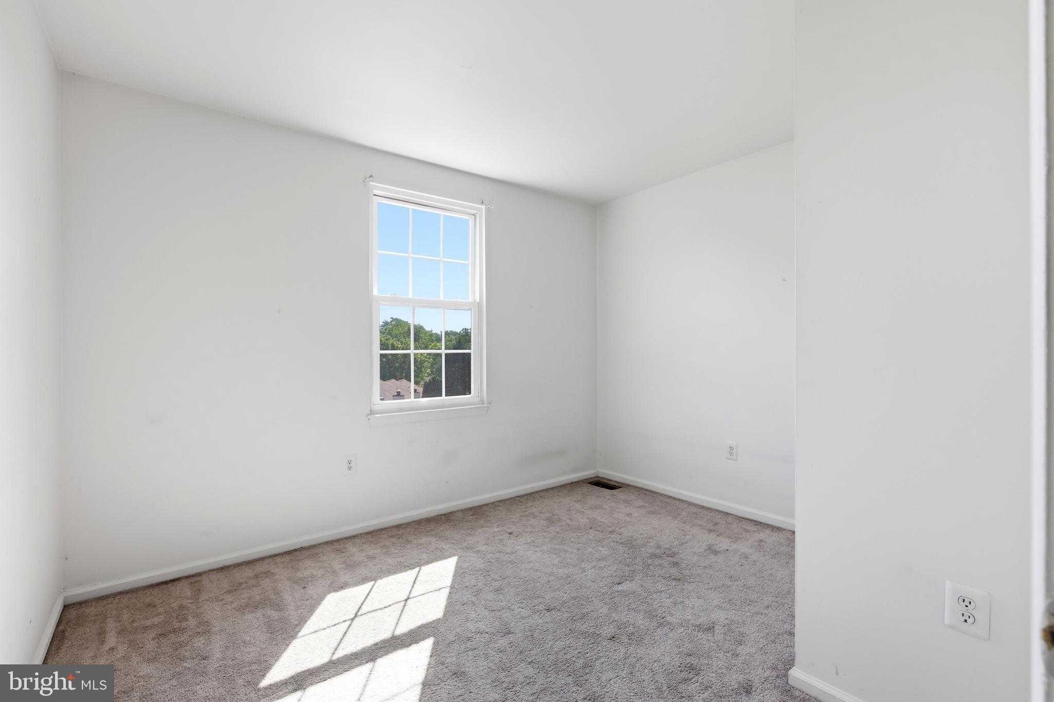 100 ACRE WOODS - Residential