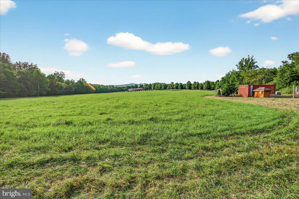 STONY FIELDS - Land
