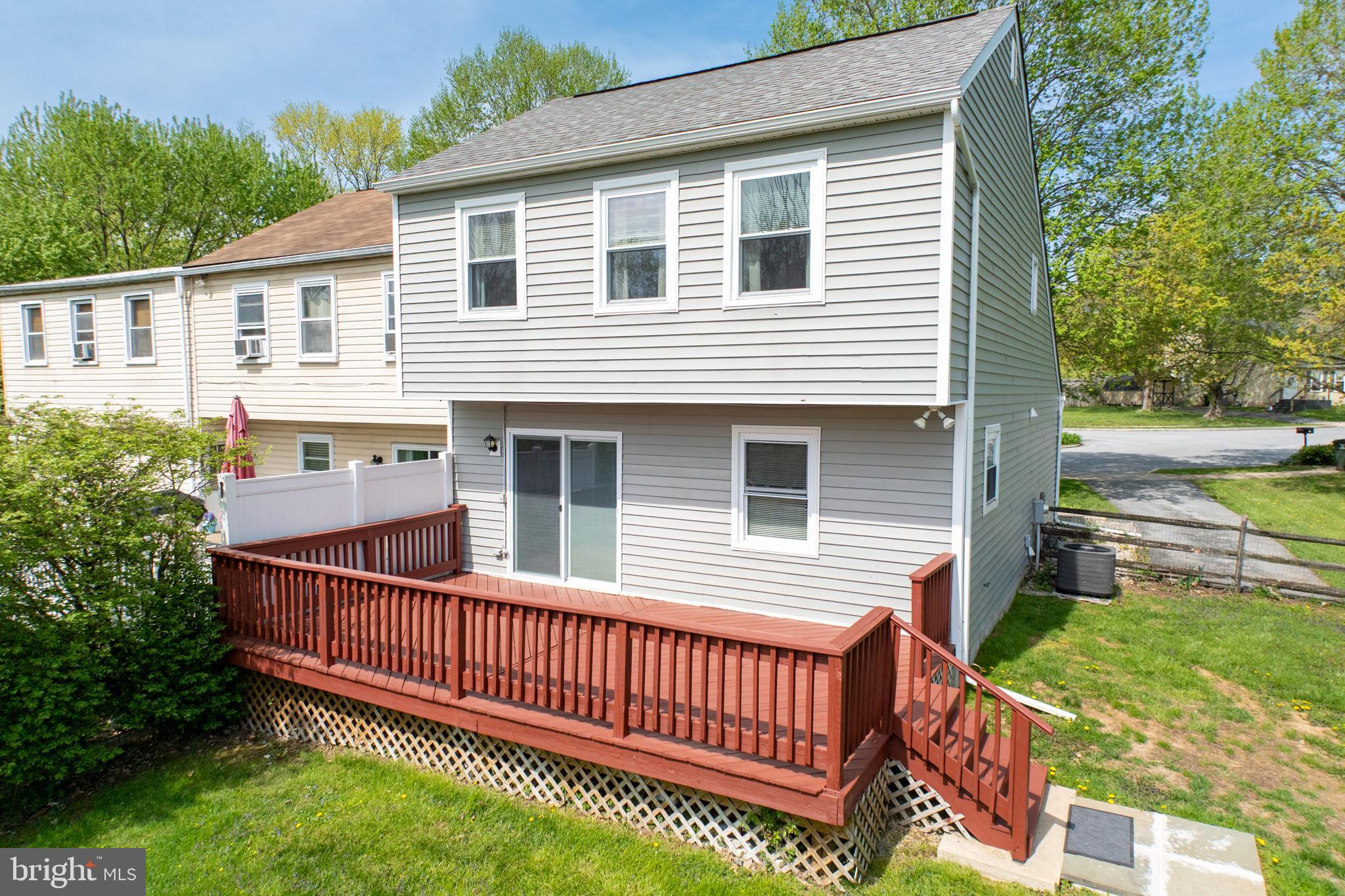 INGLESIDE VILLAGE - Residential