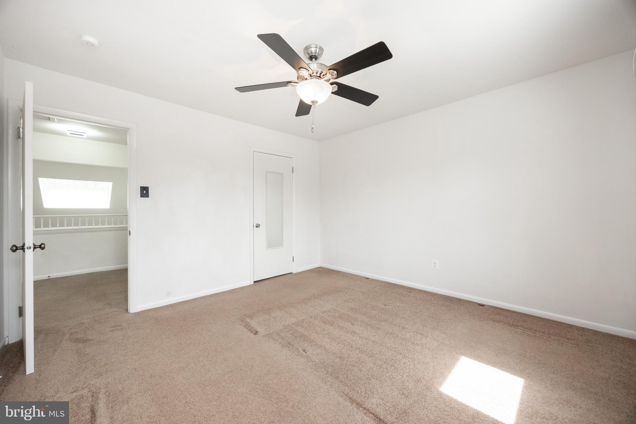 INGLESIDE VILLAGE - Residential