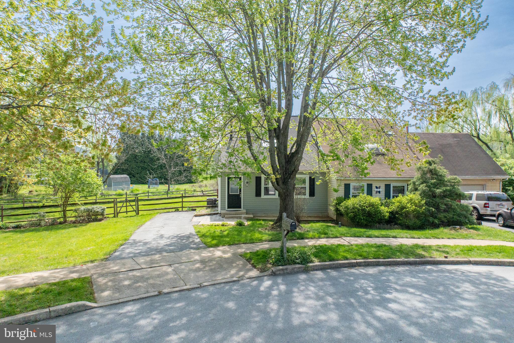 INGLESIDE VILLAGE - Residential