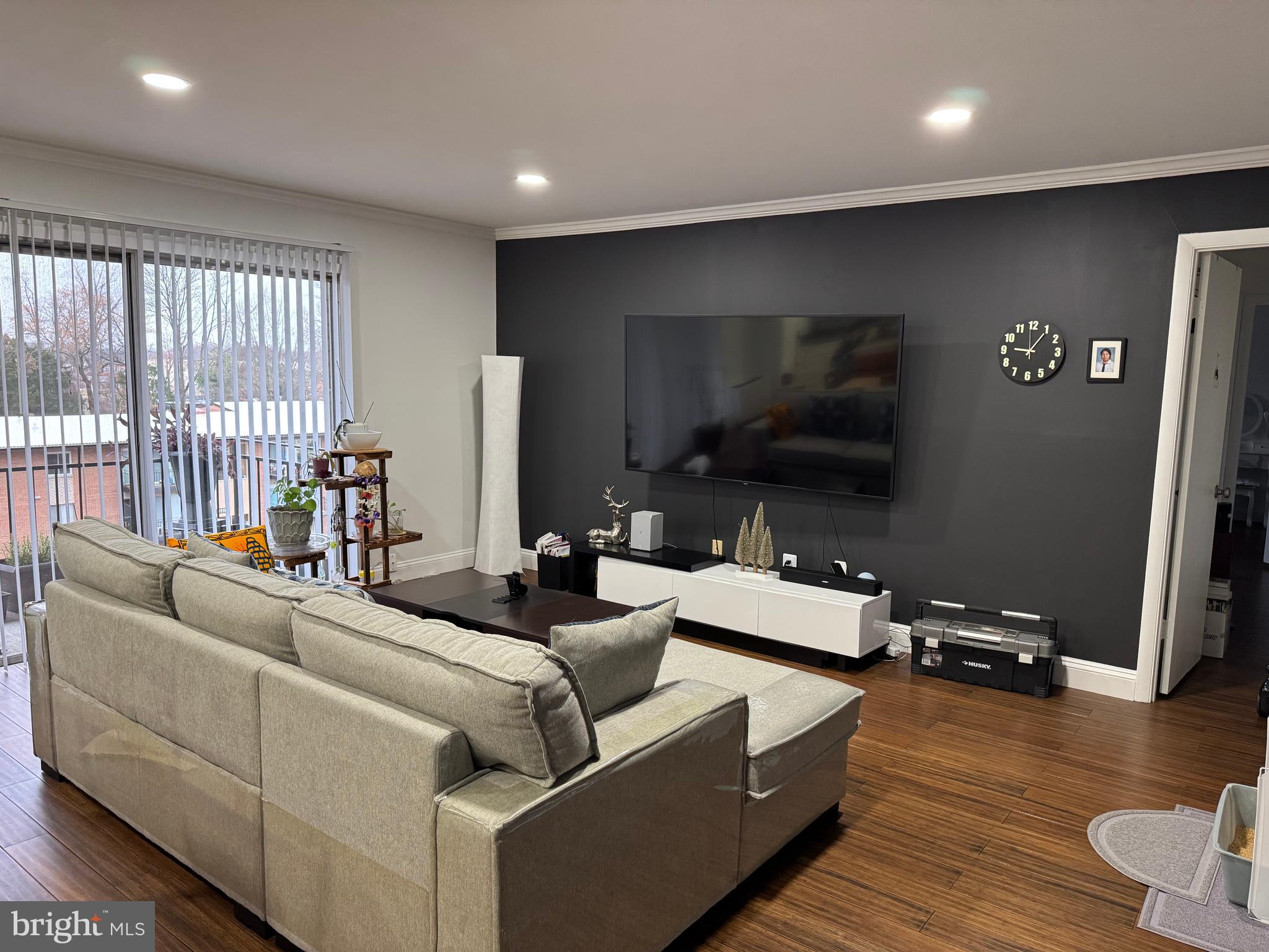 ANNANDALE GARDENS - Residential