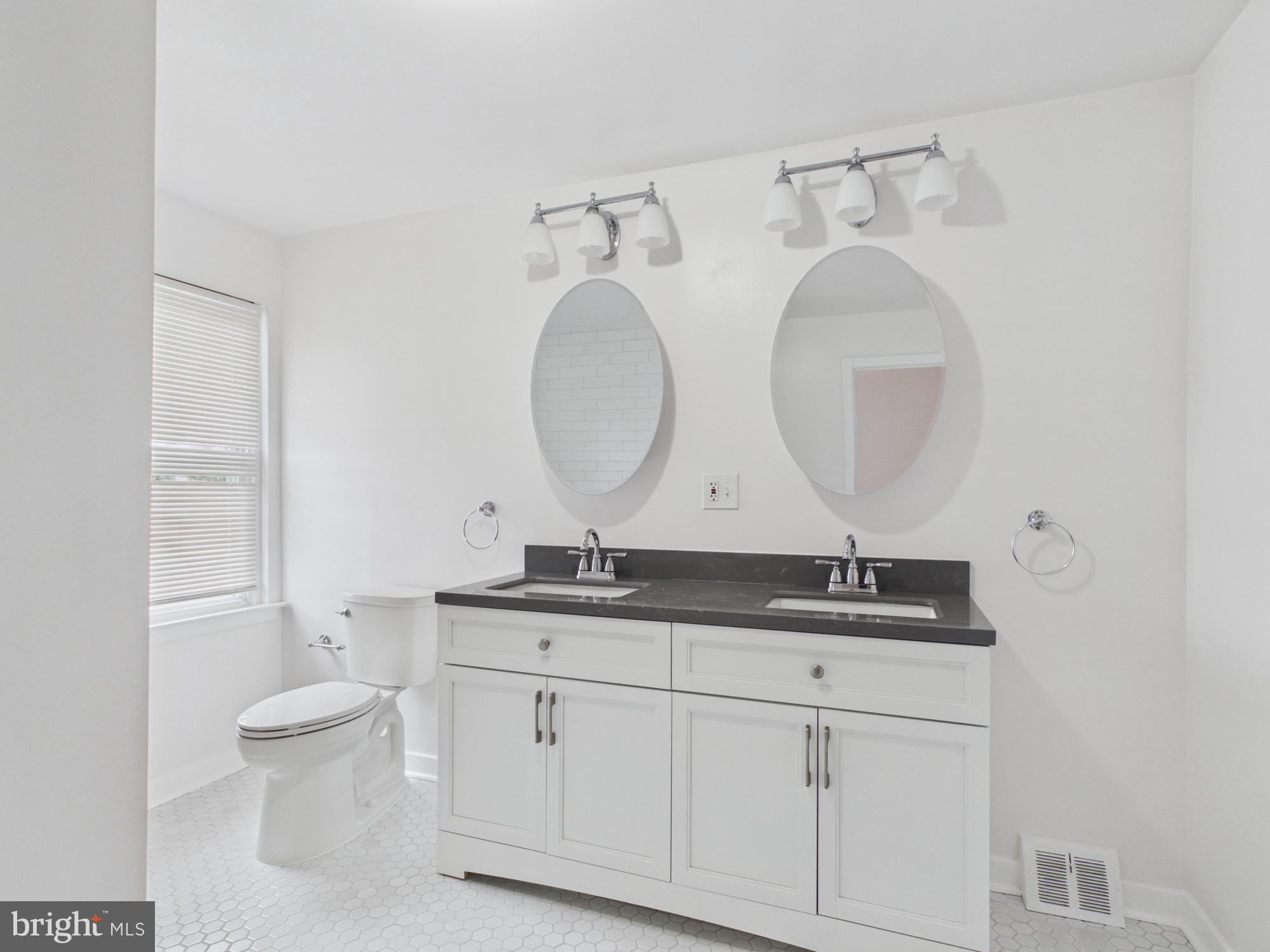 MANTUA - Residential