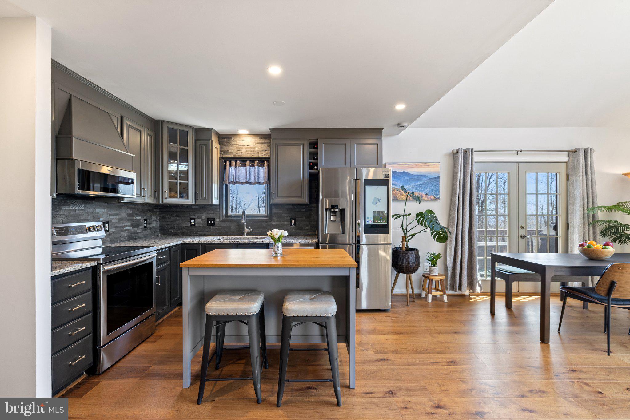 HIGH KNOB - Residential