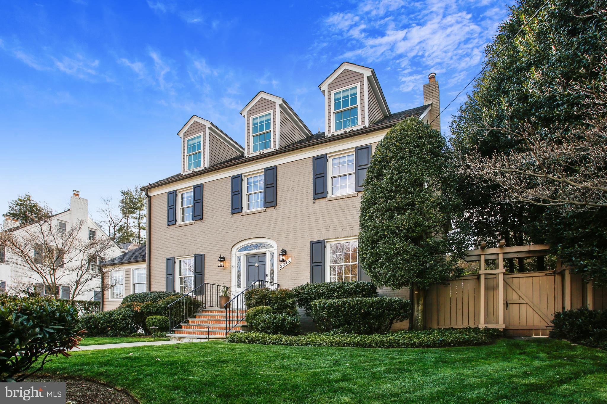 COUNTRY CLUB HILLS - Residential