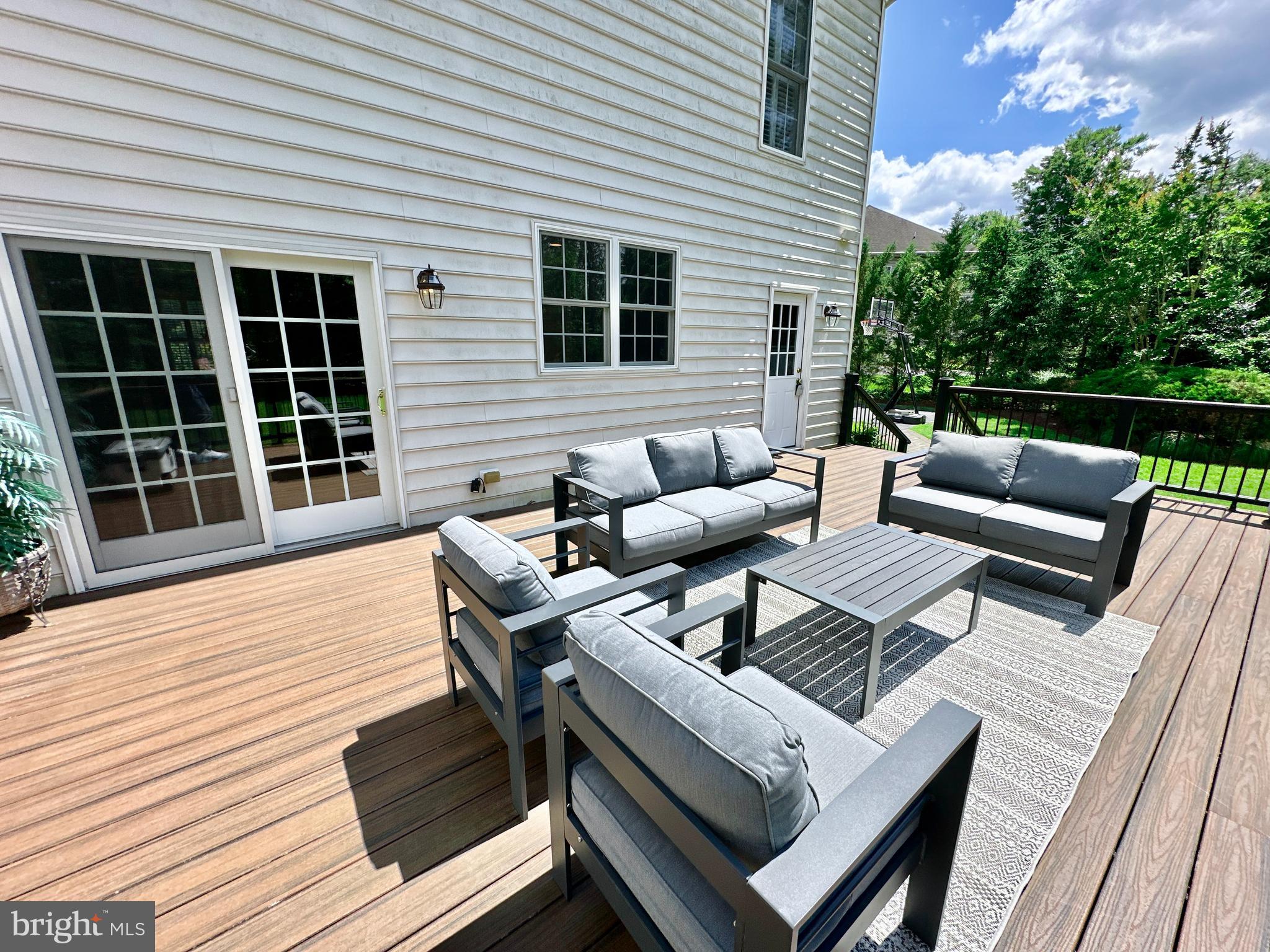 RIVER CREEK - Residential