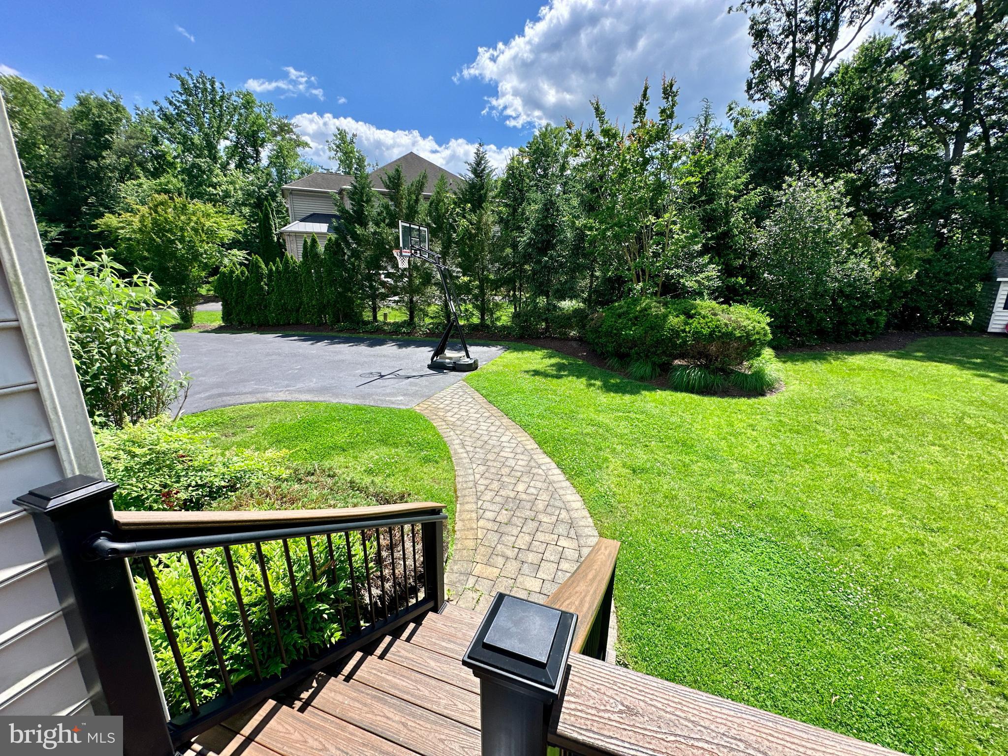 RIVER CREEK - Residential