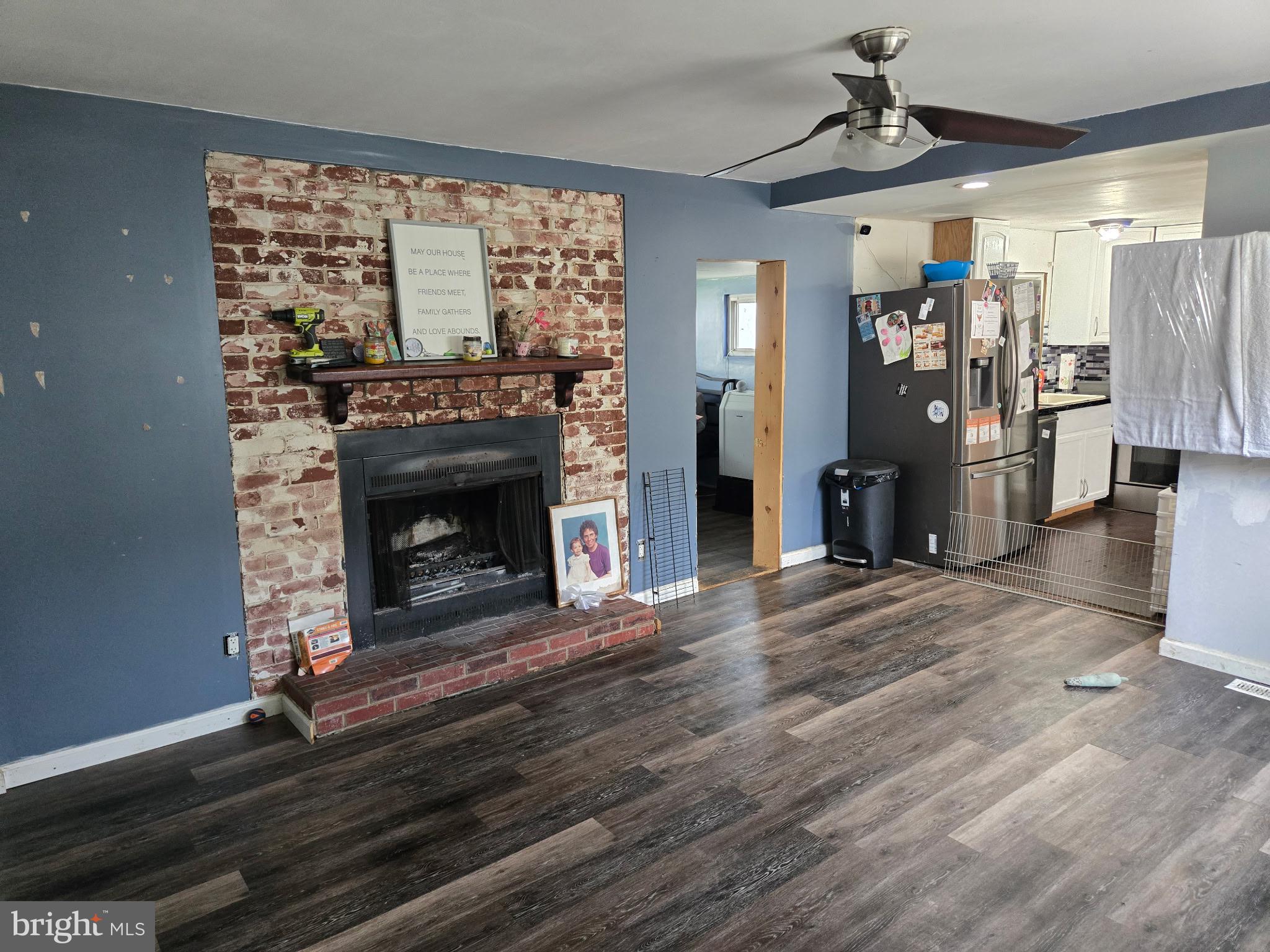 PENNWOOD CROSSING - Residential