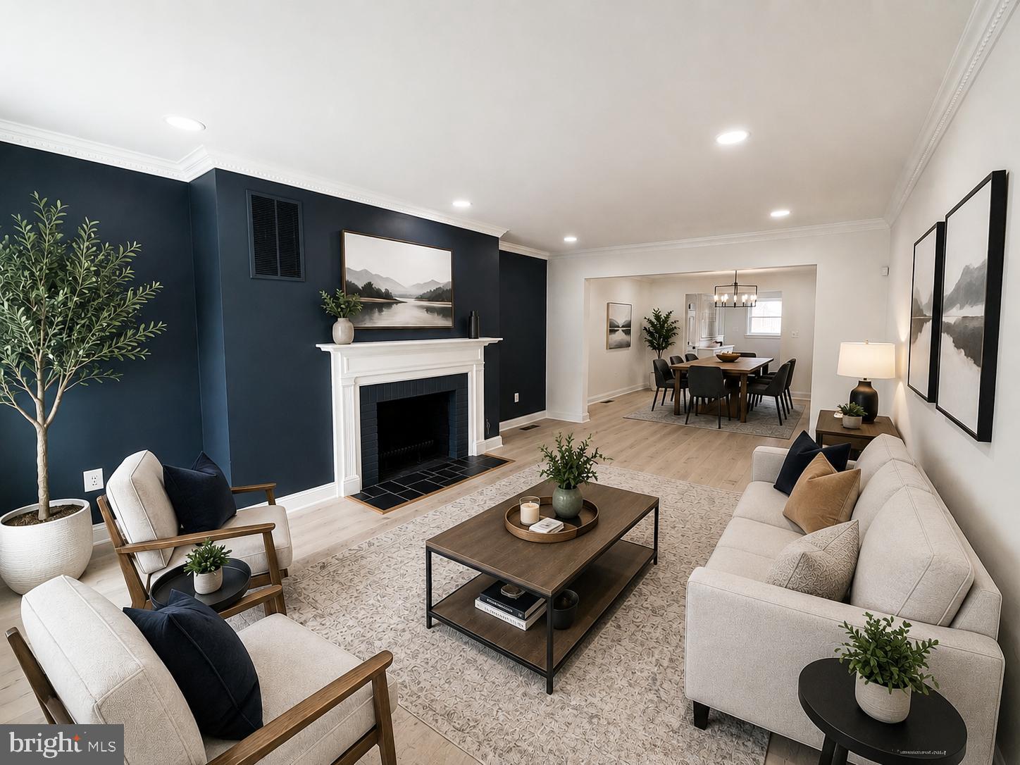 RIGGS MANOR - Residential