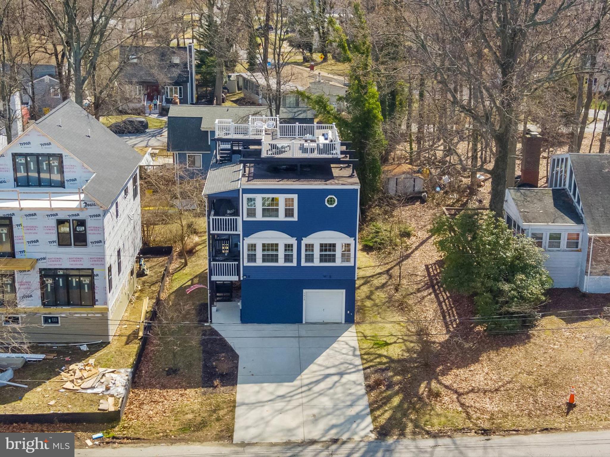 OYSTER HARBOR - Residential