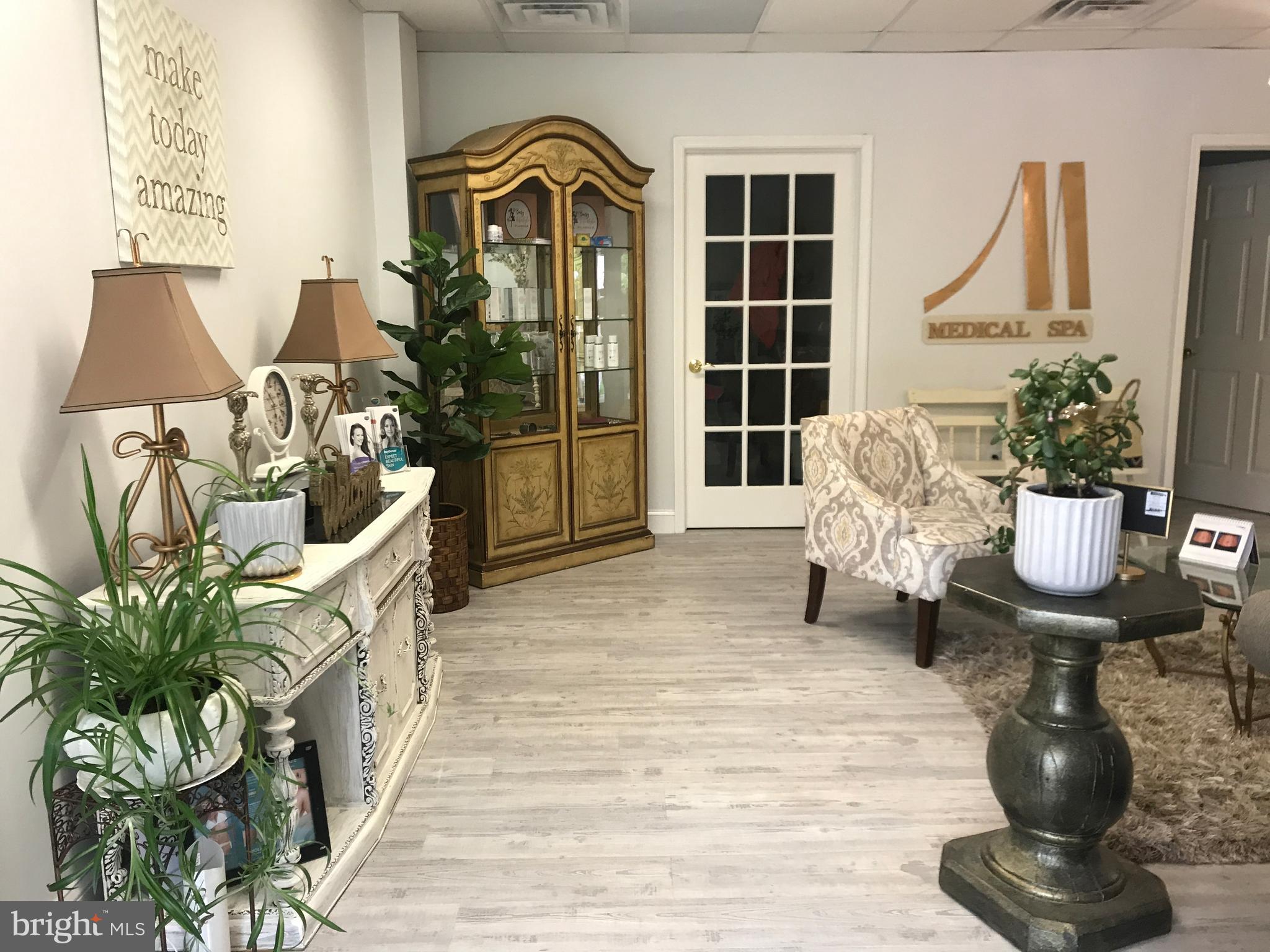 NORRITON EAST - Commercial Sale