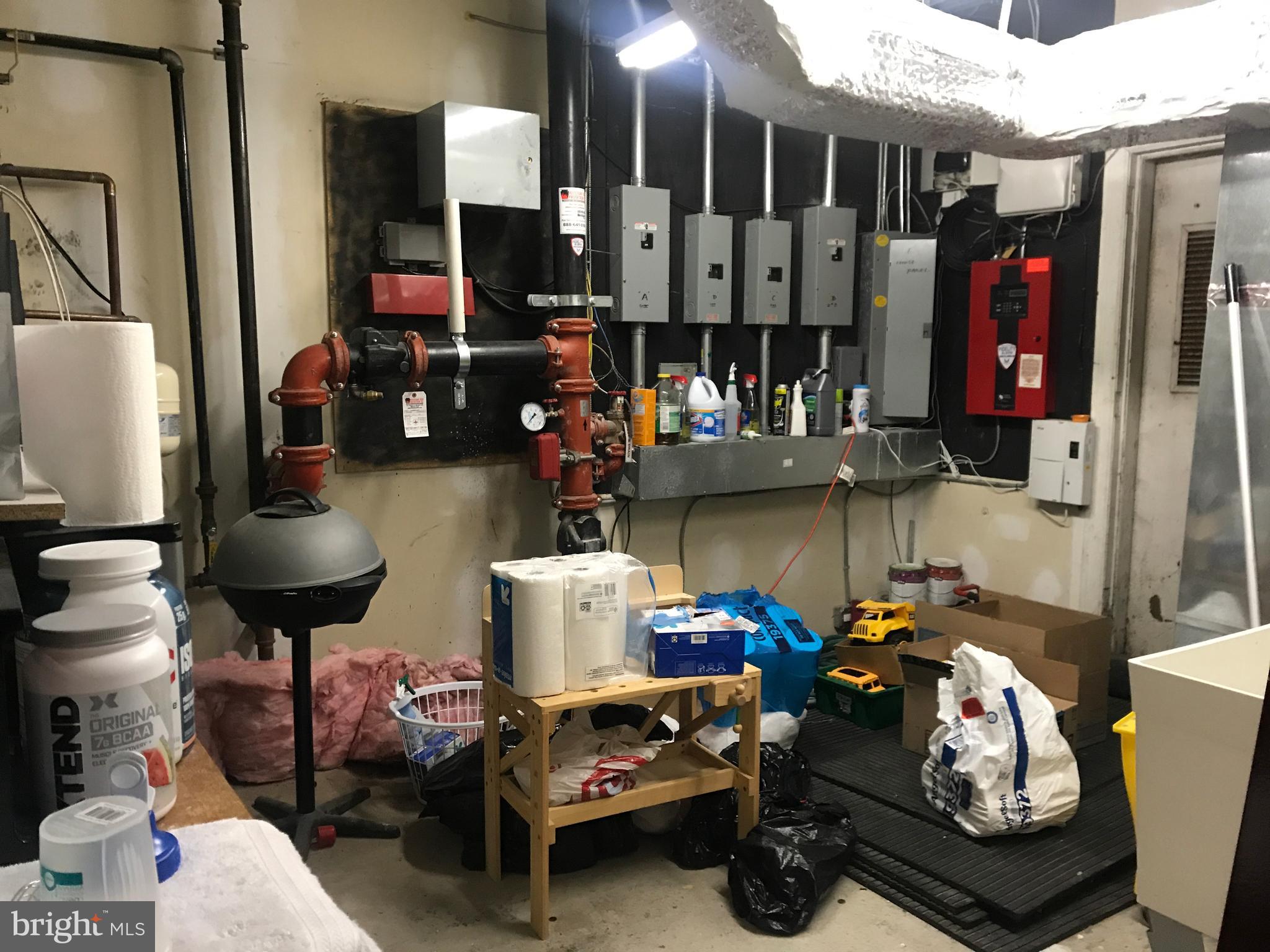 NORRITON EAST - Commercial Sale
