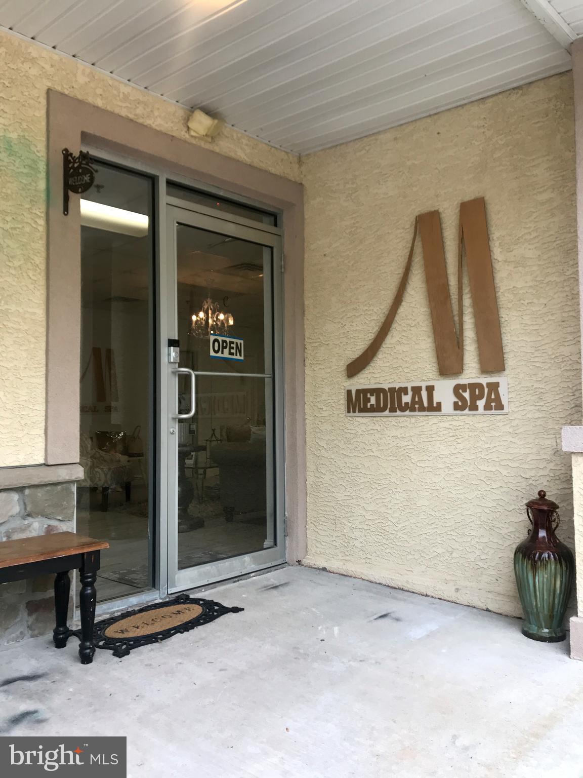 NORRITON EAST - Commercial Sale