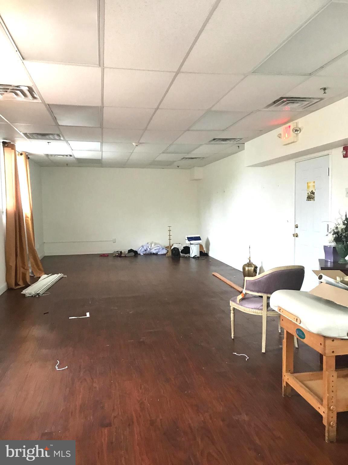 NORRITON EAST - Commercial Sale