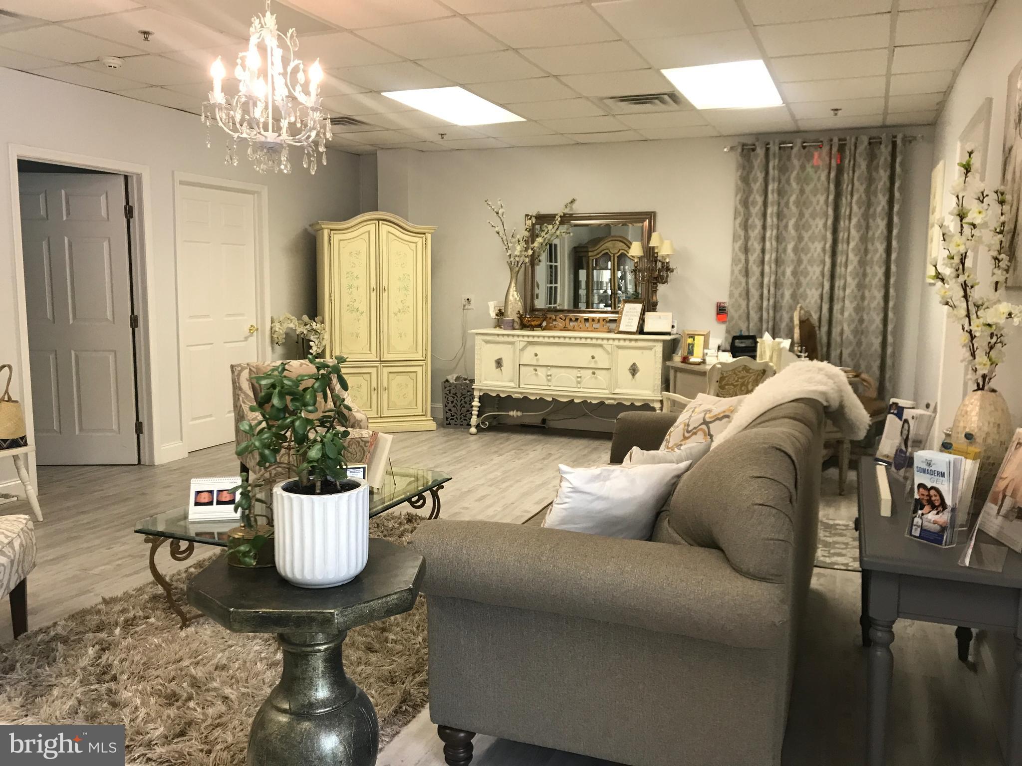 NORRITON EAST - Commercial Sale