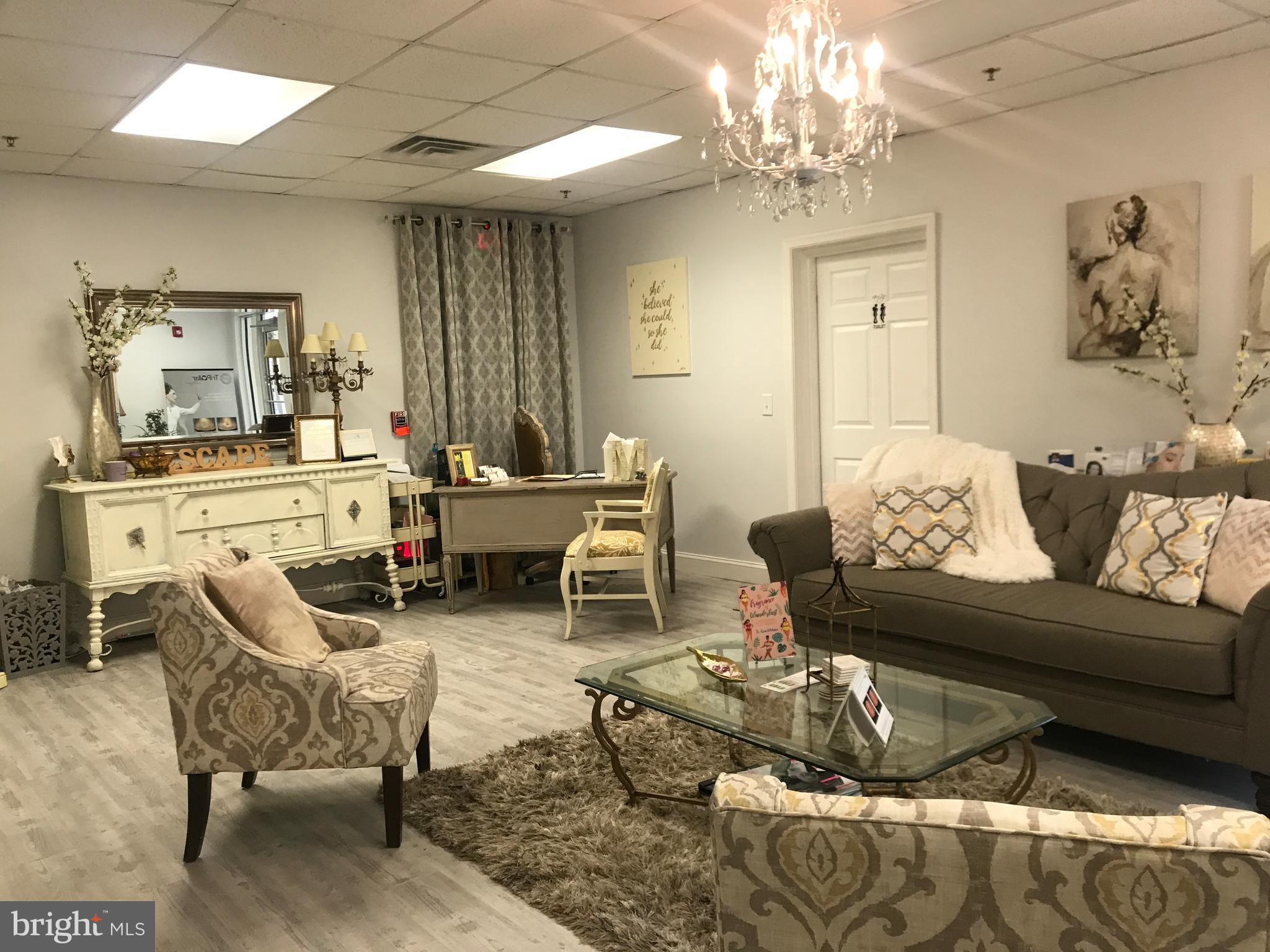 NORRITON EAST - Commercial Sale