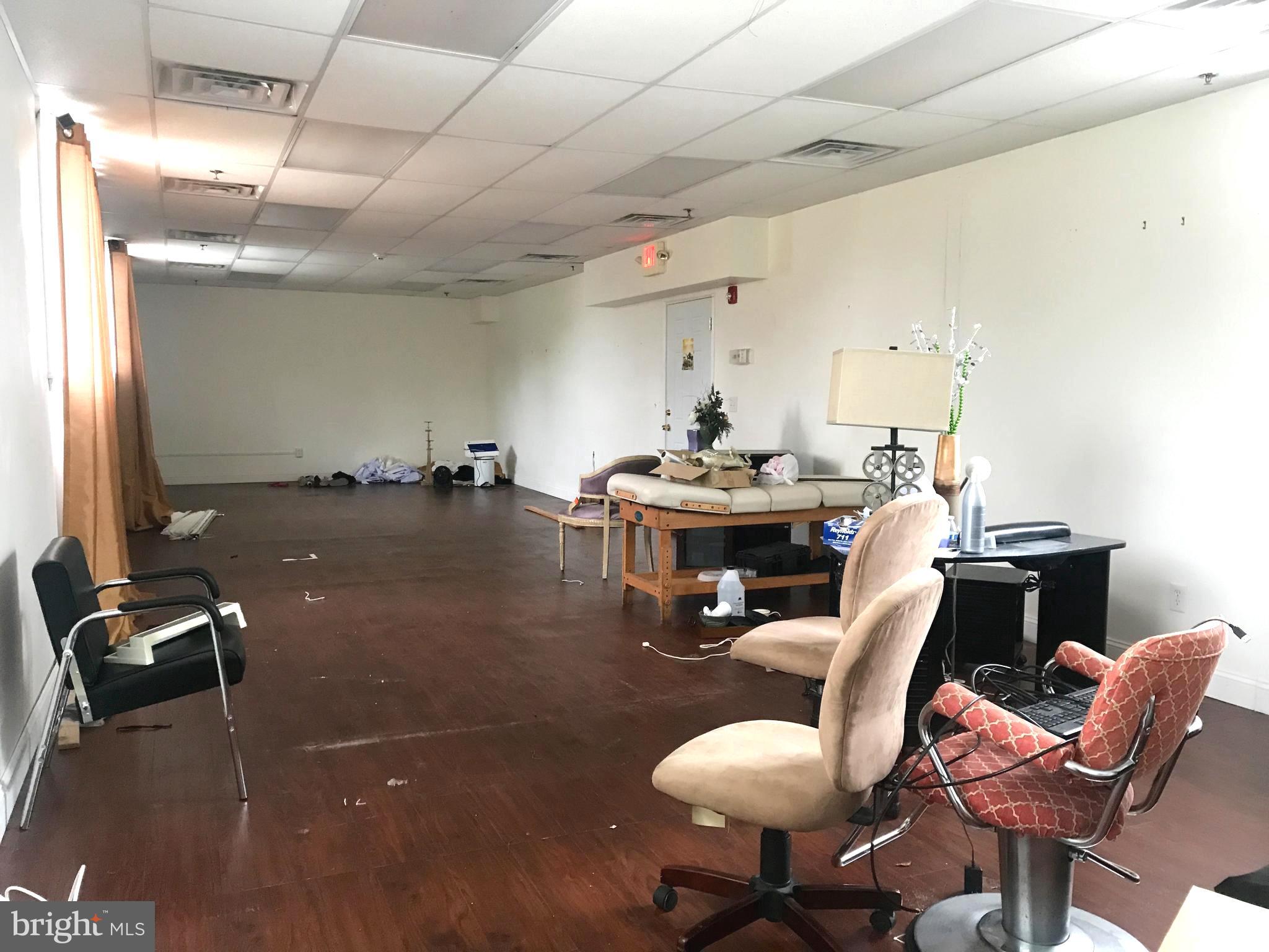 NORRITON EAST - Commercial Sale