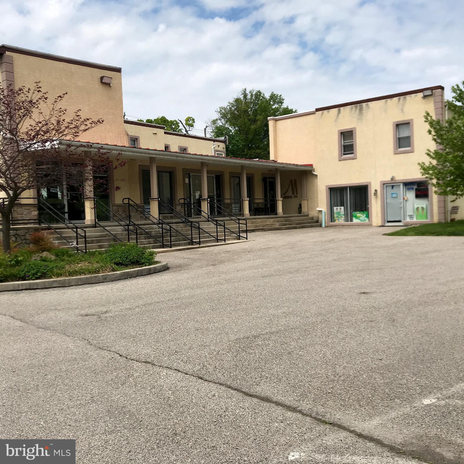 NORRITON EAST - Commercial Sale