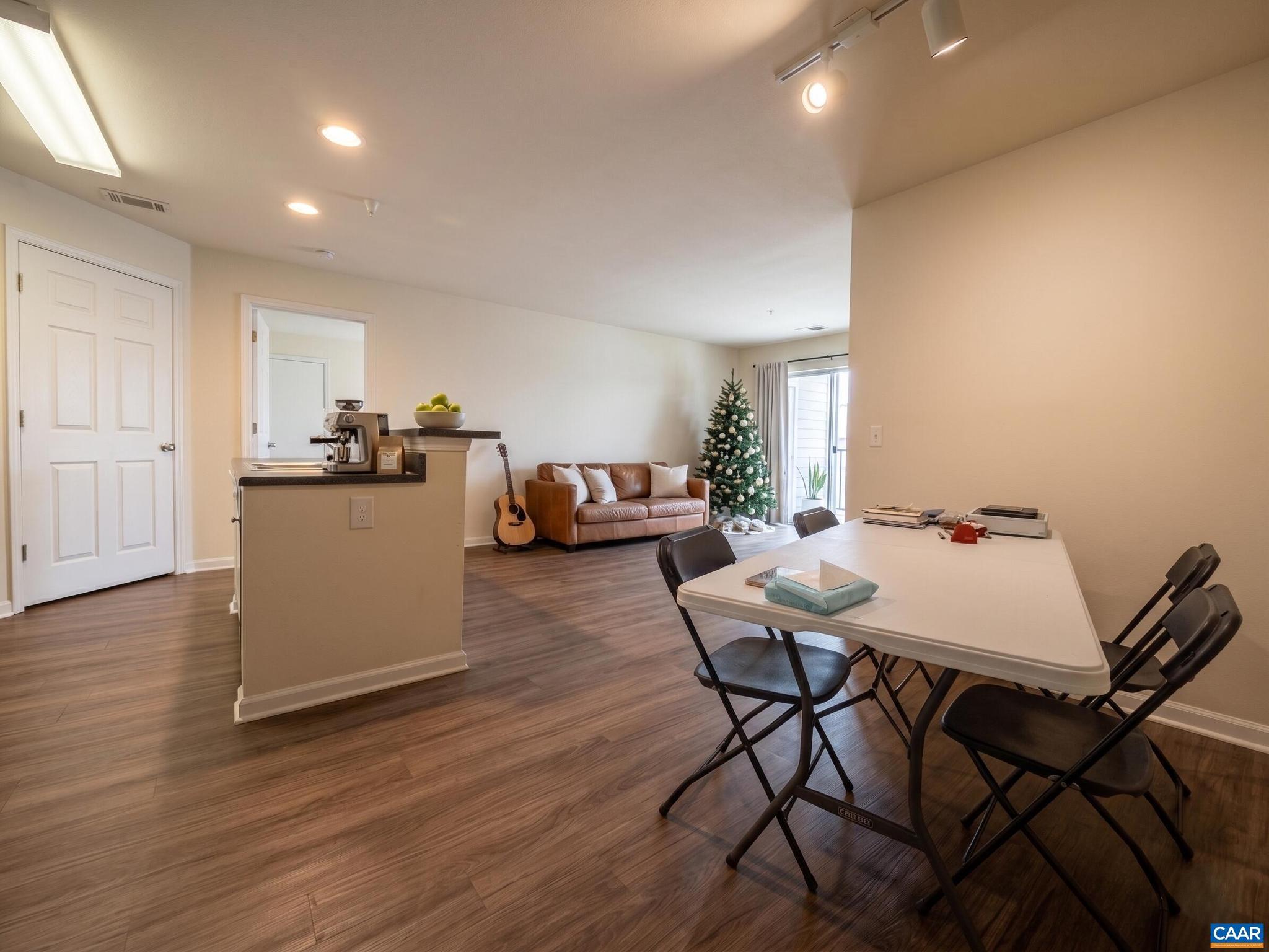 EAGLES LANDING - Residential