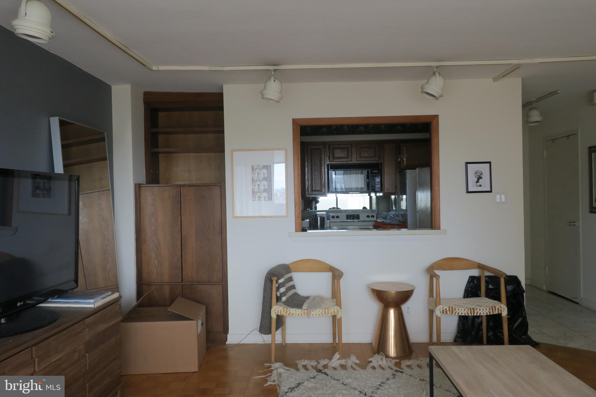 RITTENHOUSE SQUARE - Residential Lease