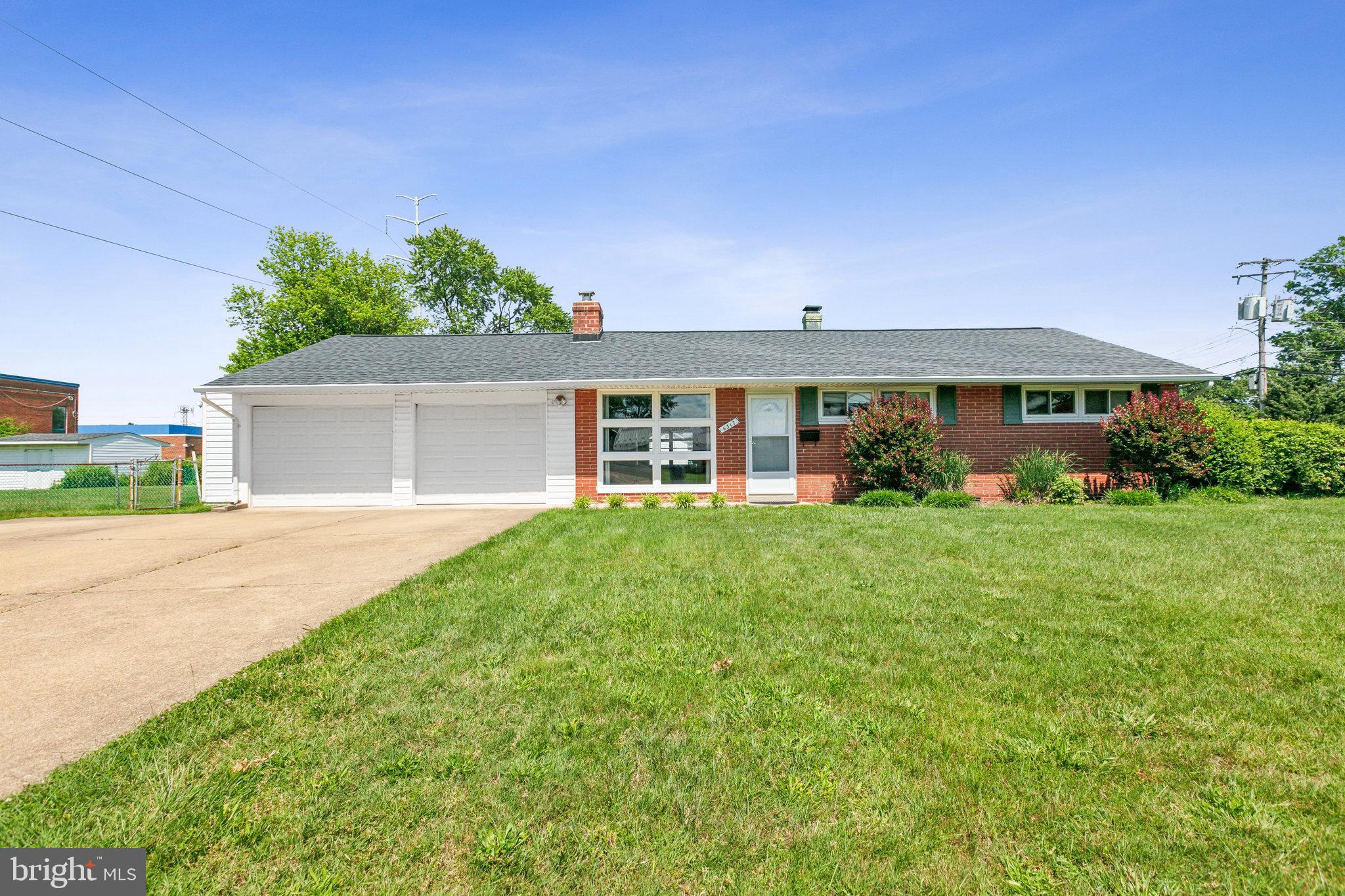 Remodeled  with Stainless Steel  appliances, Granite Counters, Maple Cabinets, Ceramic Floors,  3 Luxury bathrooms, Hardwood Floor throughout. Energy Efficient Windows , two car garage, sunroom Next to school & library, minutes to Kingstown, Ft Belvoir, Old Town , Patent & Trade Office, National harbor & I-495. 0.44 Acre Lot  Laundry in the garage.