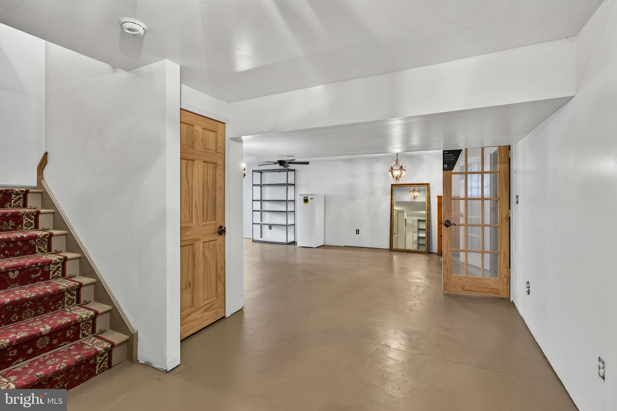 LONGSHORE ESTS - Residential