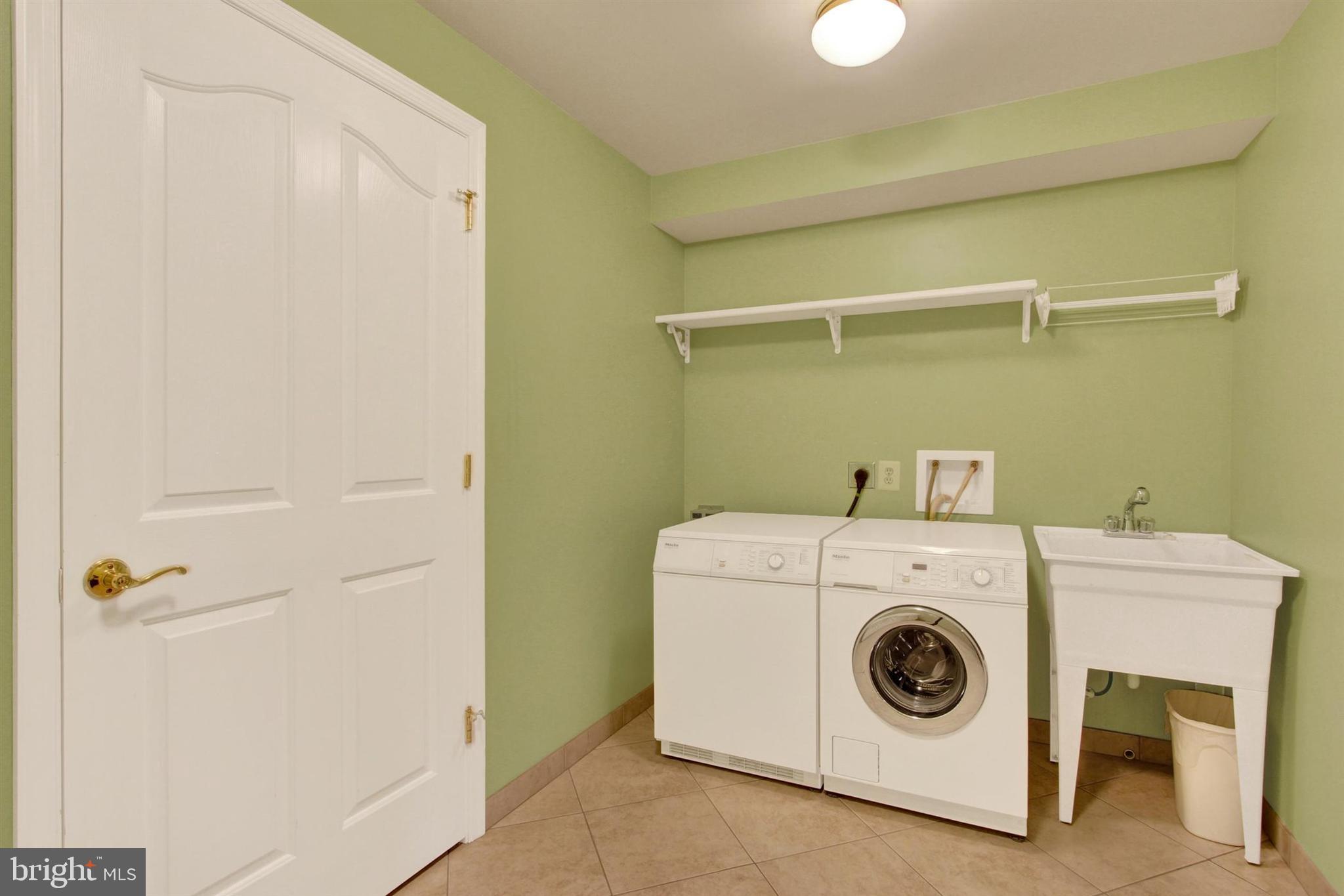 WINDSOR TWP - Residential