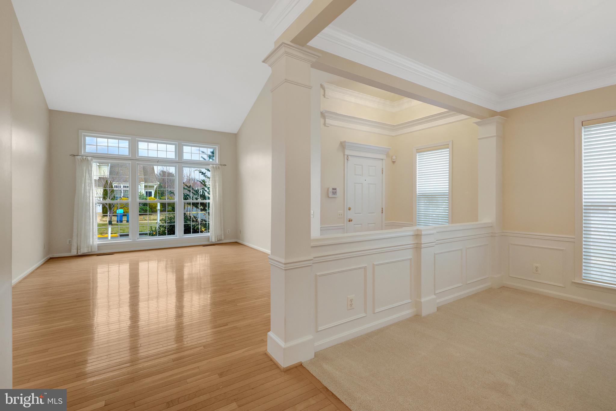 THE COURTS OF FOX MILL - Residential