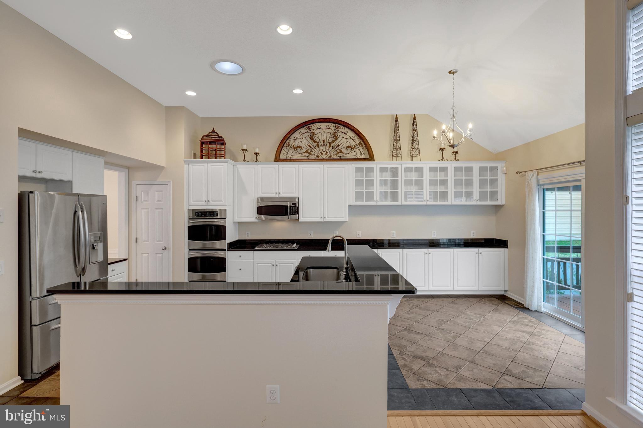 THE COURTS OF FOX MILL - Residential