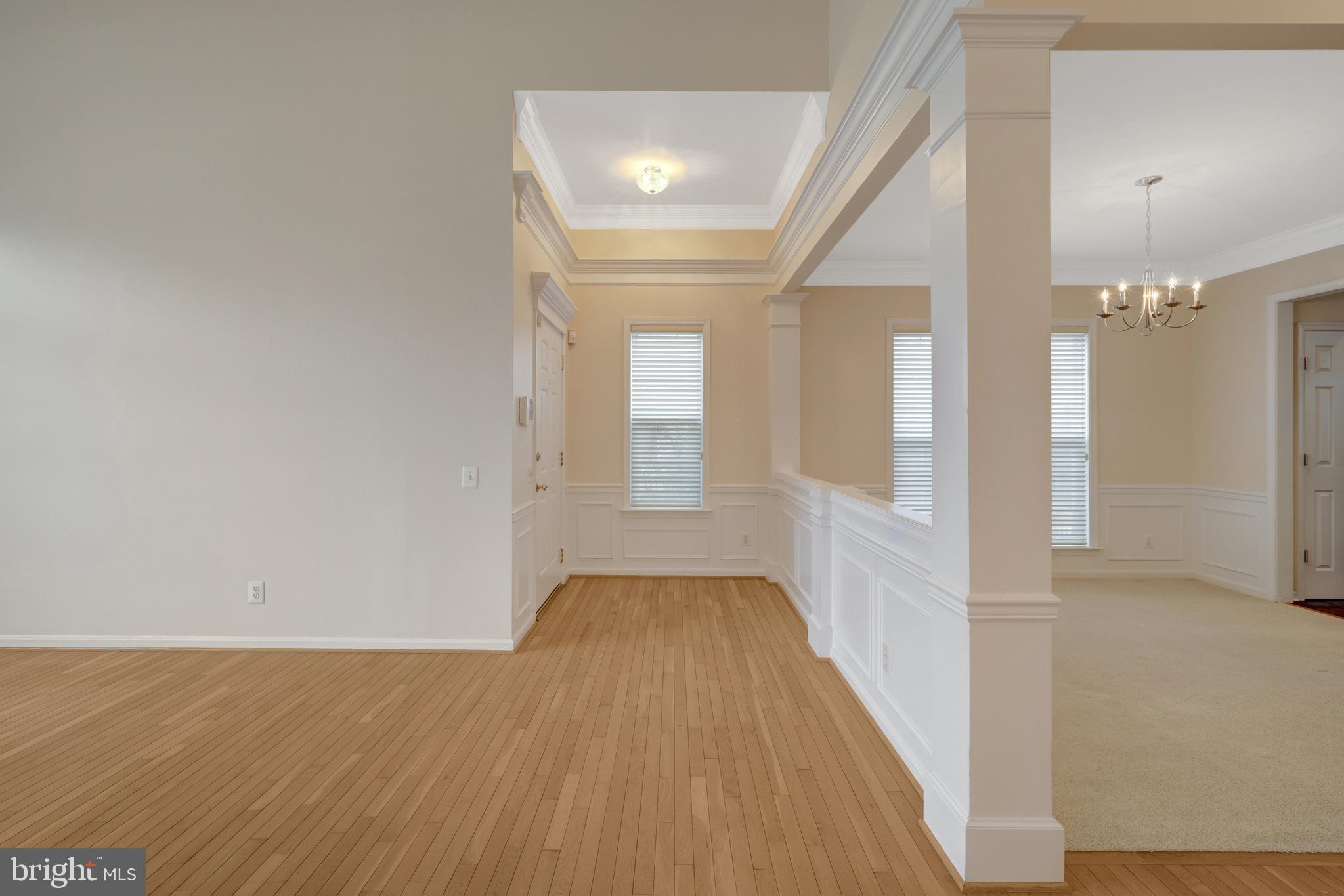 THE COURTS OF FOX MILL - Residential
