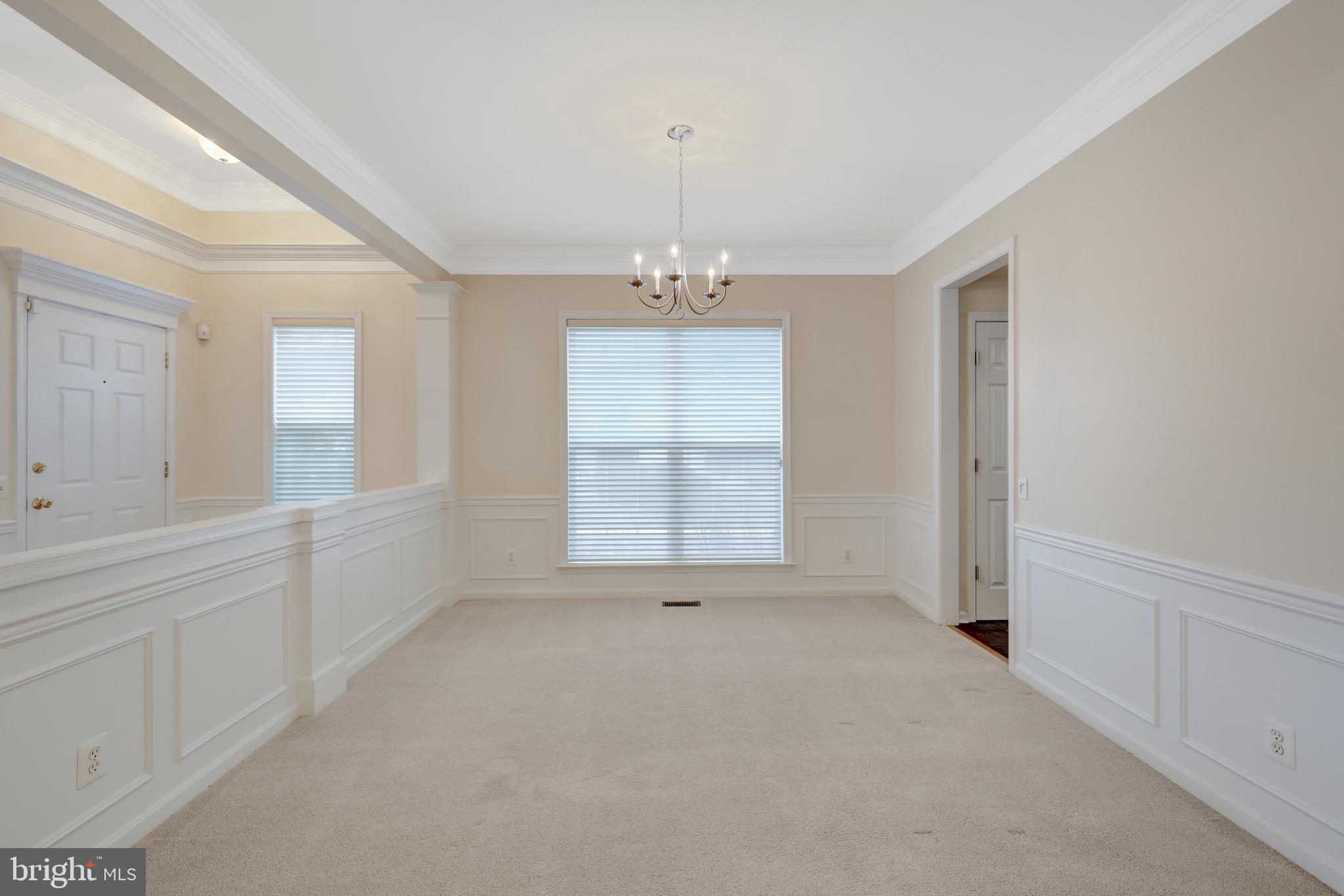 THE COURTS OF FOX MILL - Residential