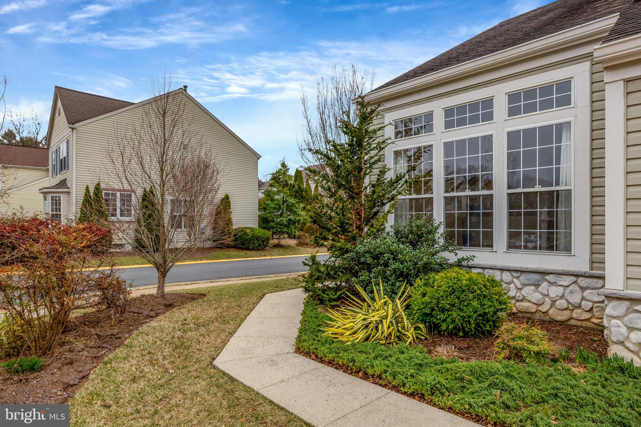 THE COURTS OF FOX MILL - Residential