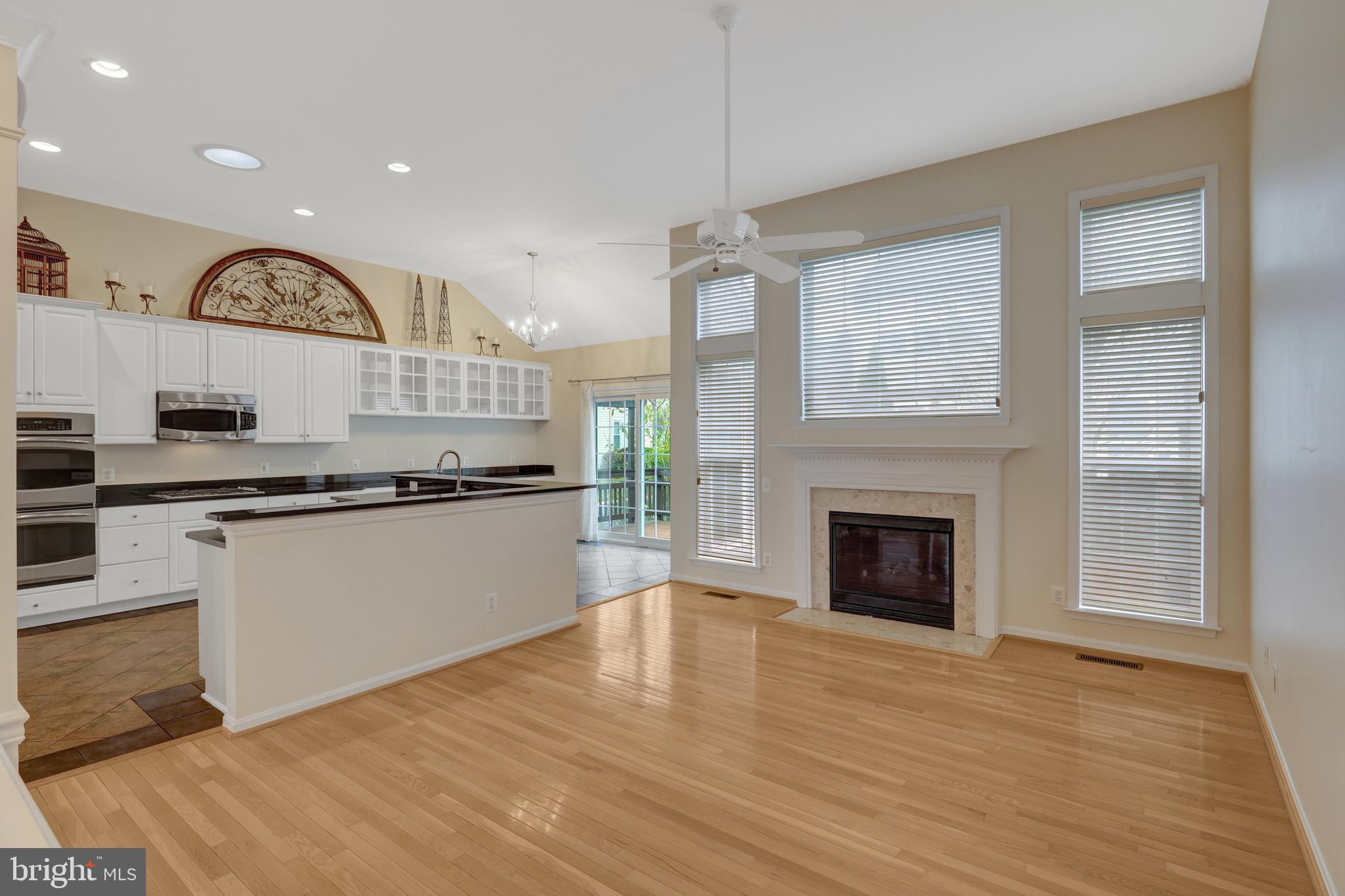 THE COURTS OF FOX MILL - Residential