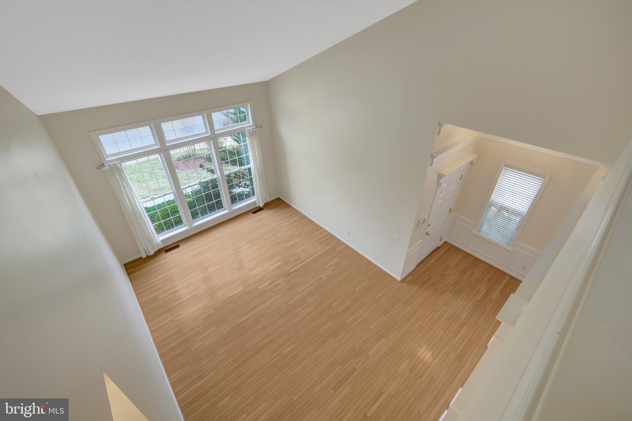 THE COURTS OF FOX MILL - Residential