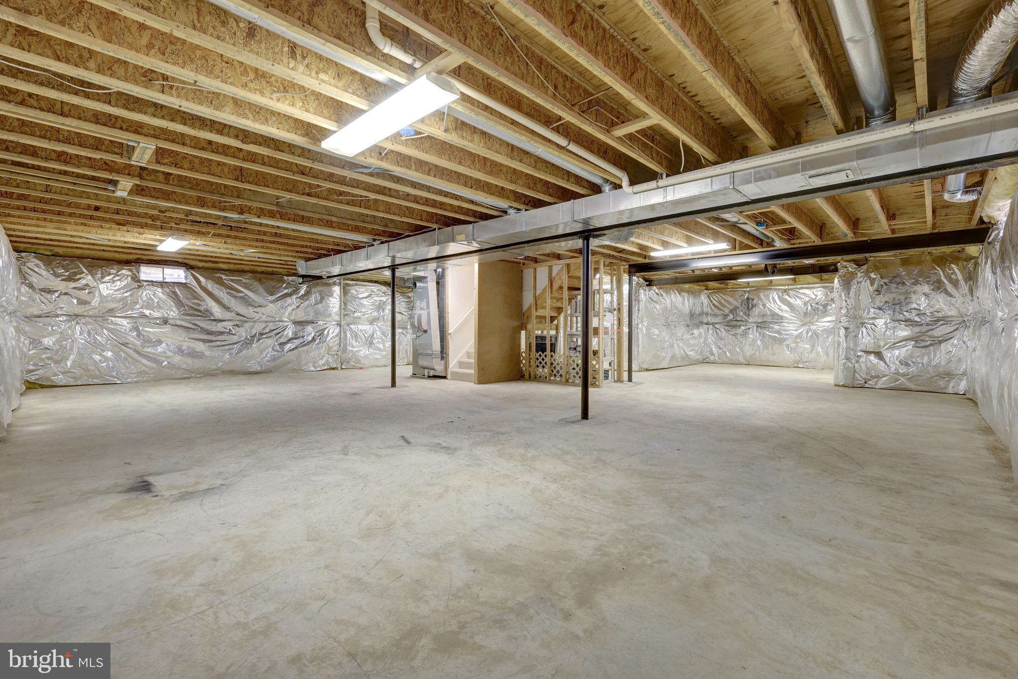 THE COURTS OF FOX MILL - Residential