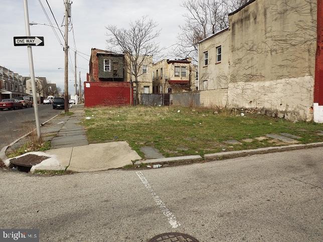 BREWERYTOWN - Land
