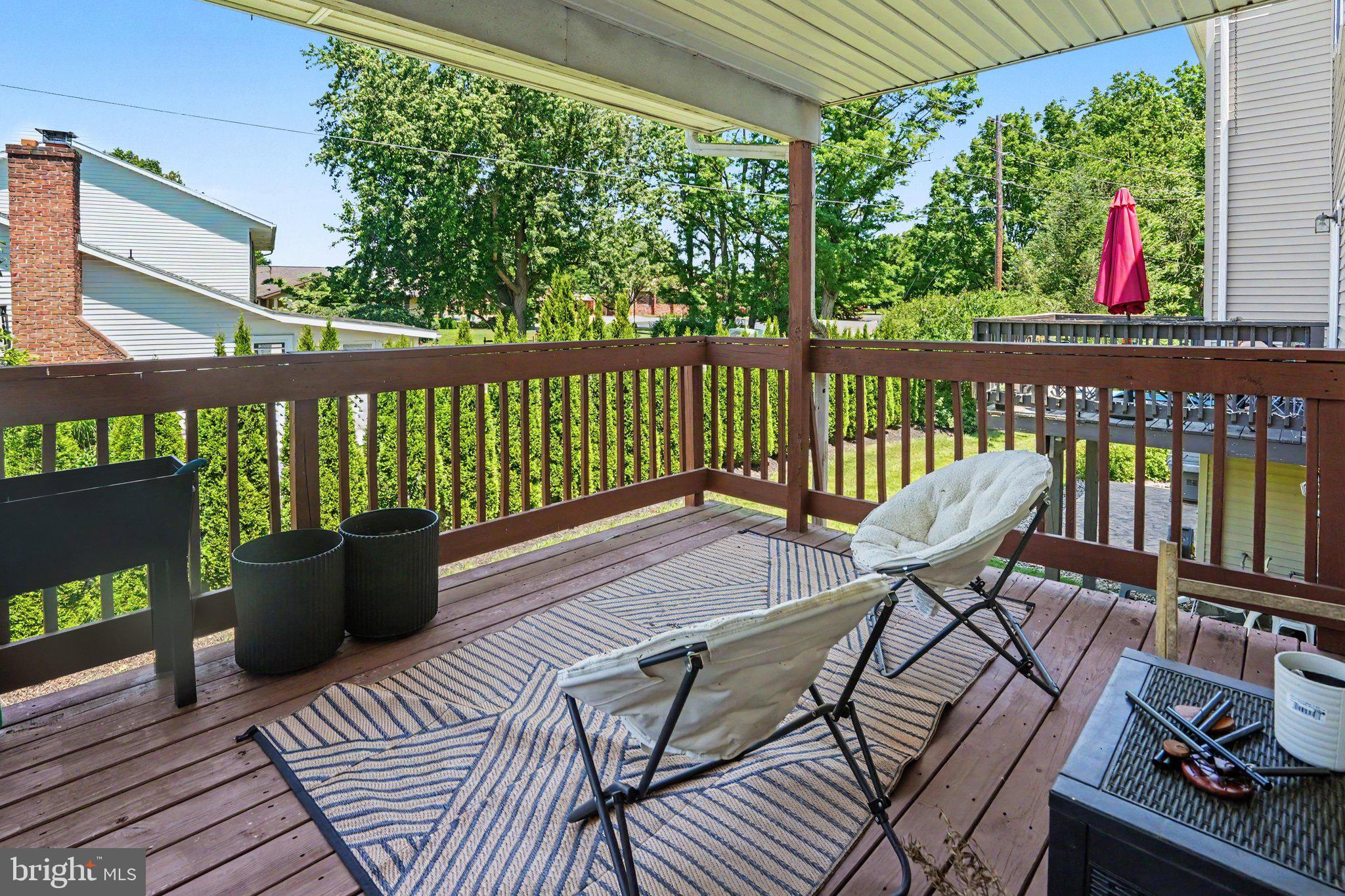 WOODSIDE - Residential