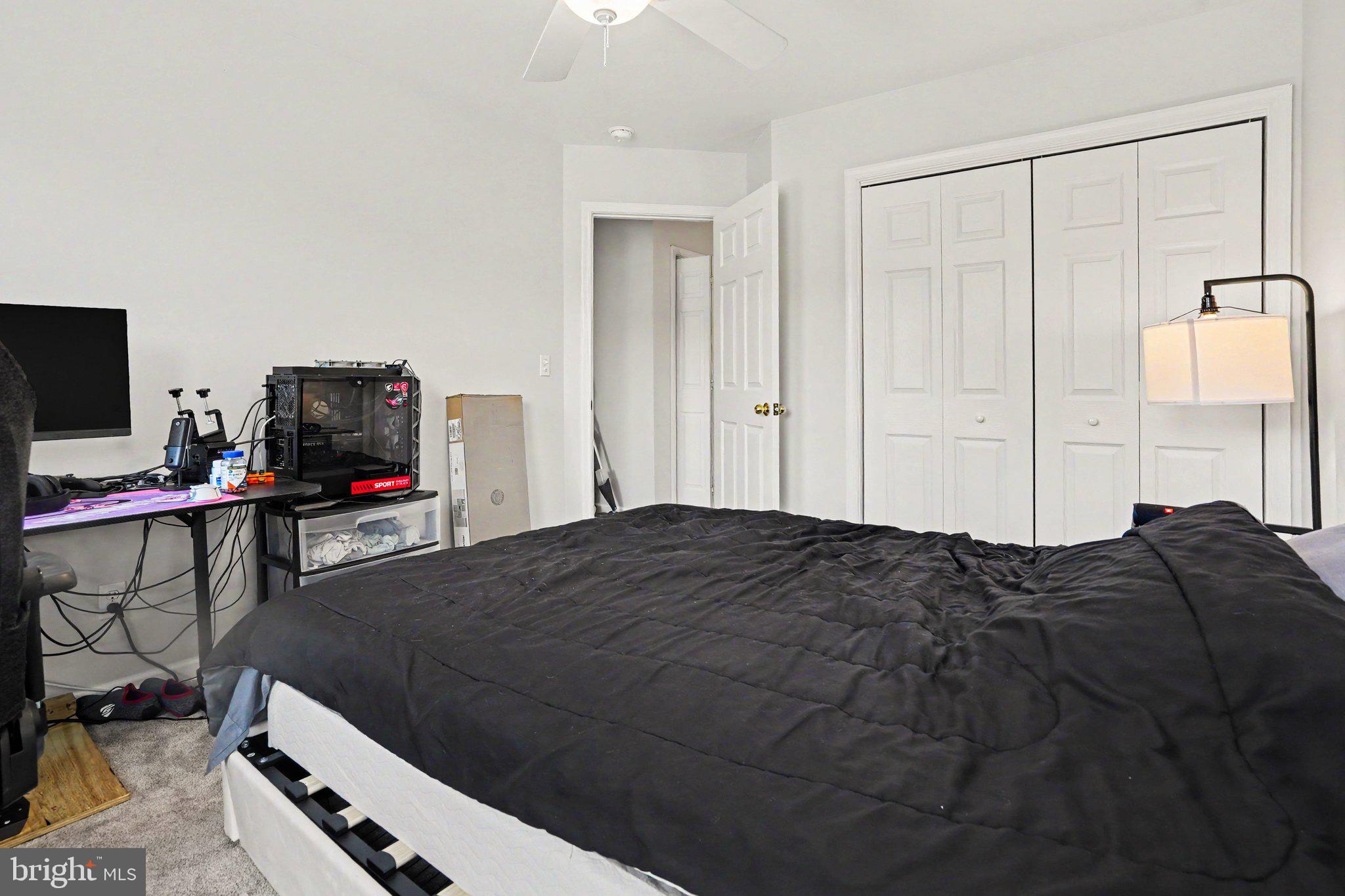 WOODSIDE - Residential