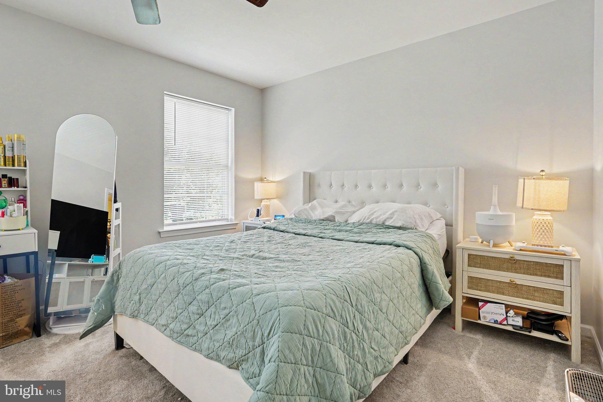 WOODSIDE - Residential