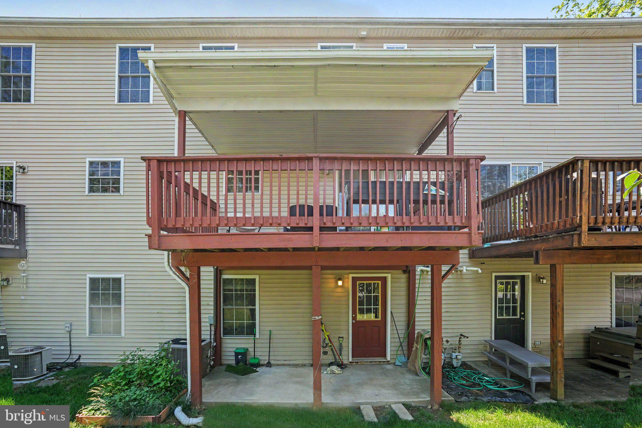 WOODSIDE - Residential