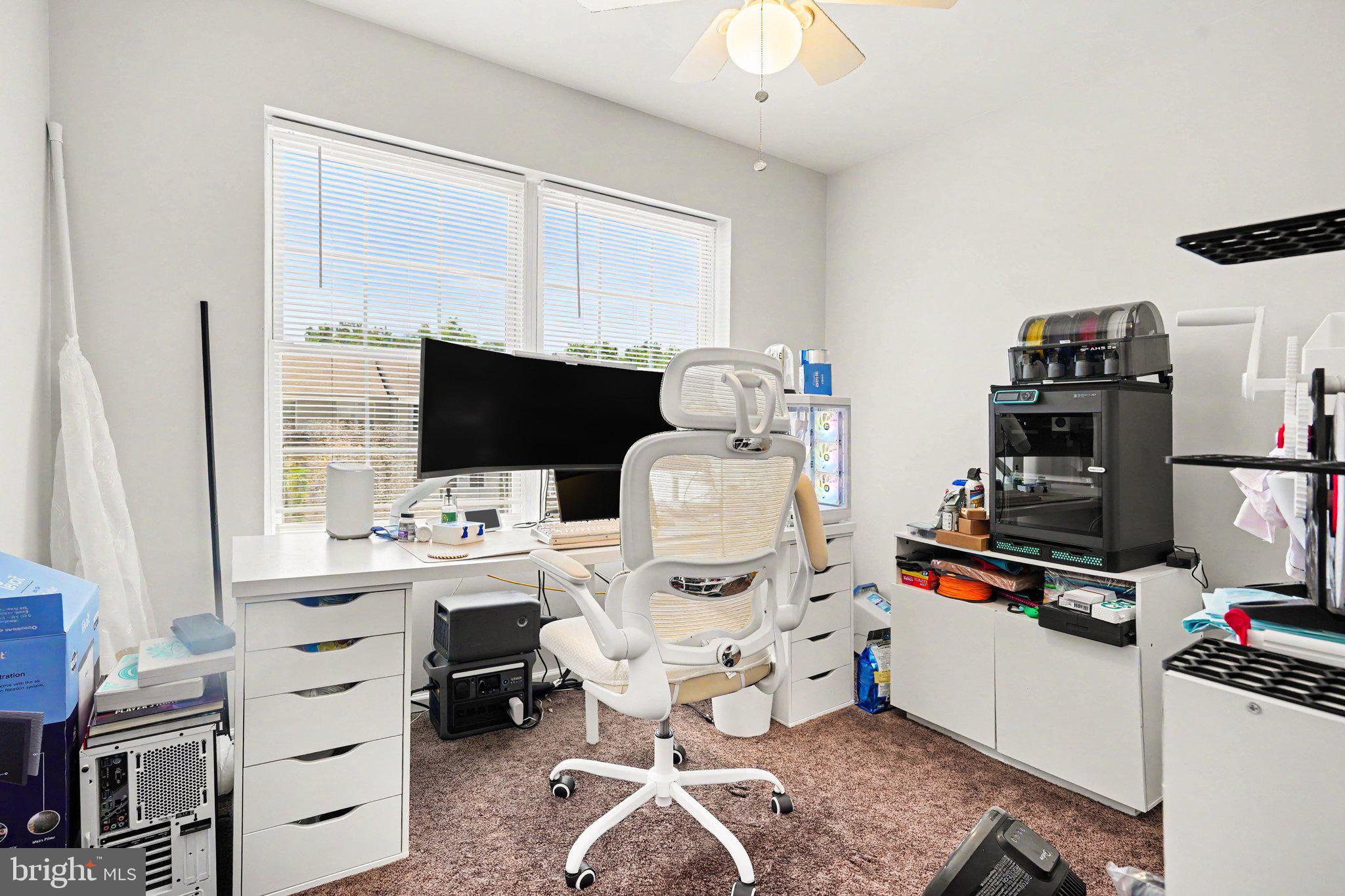 WOODSIDE - Residential