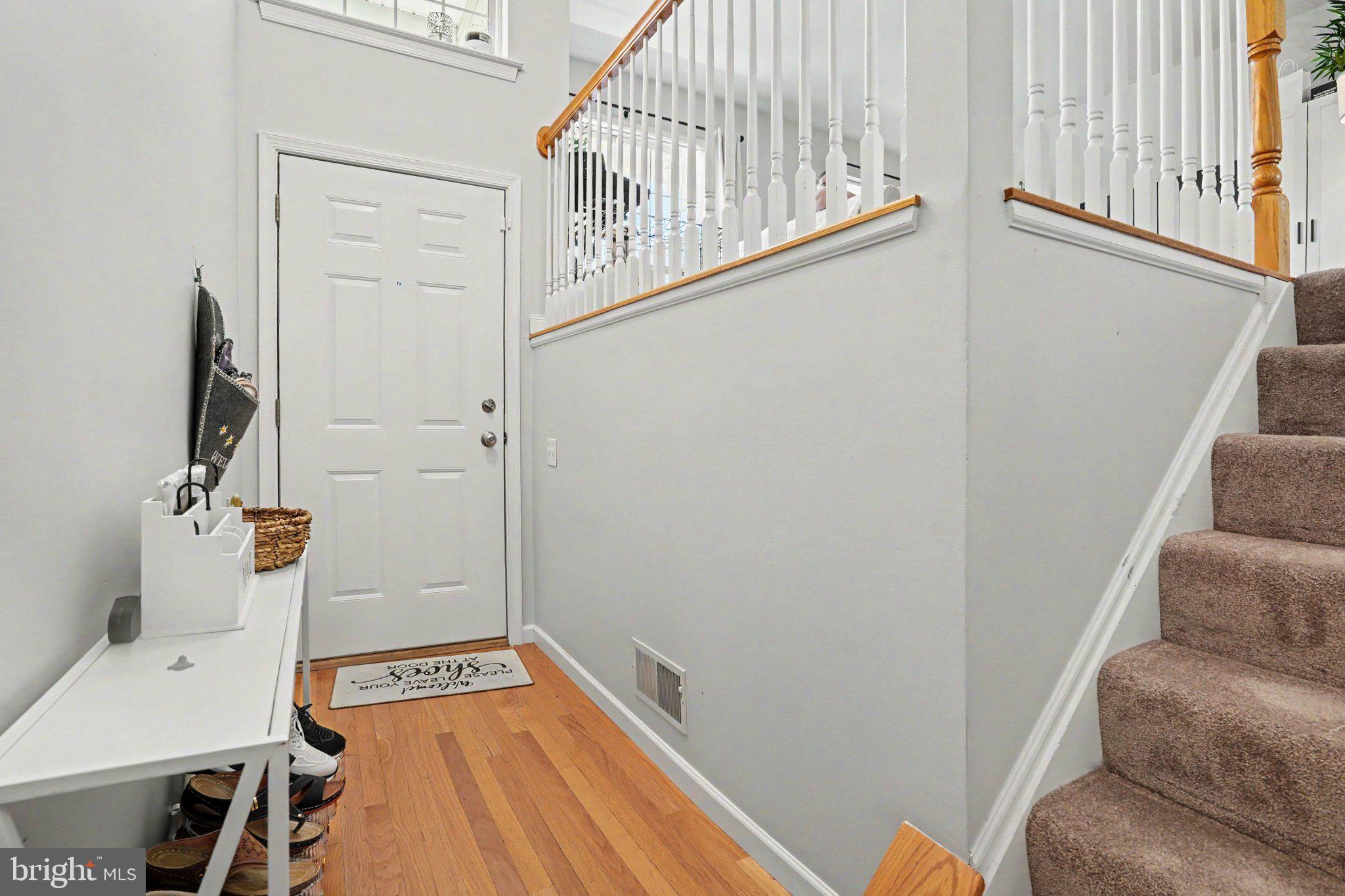 WOODSIDE - Residential