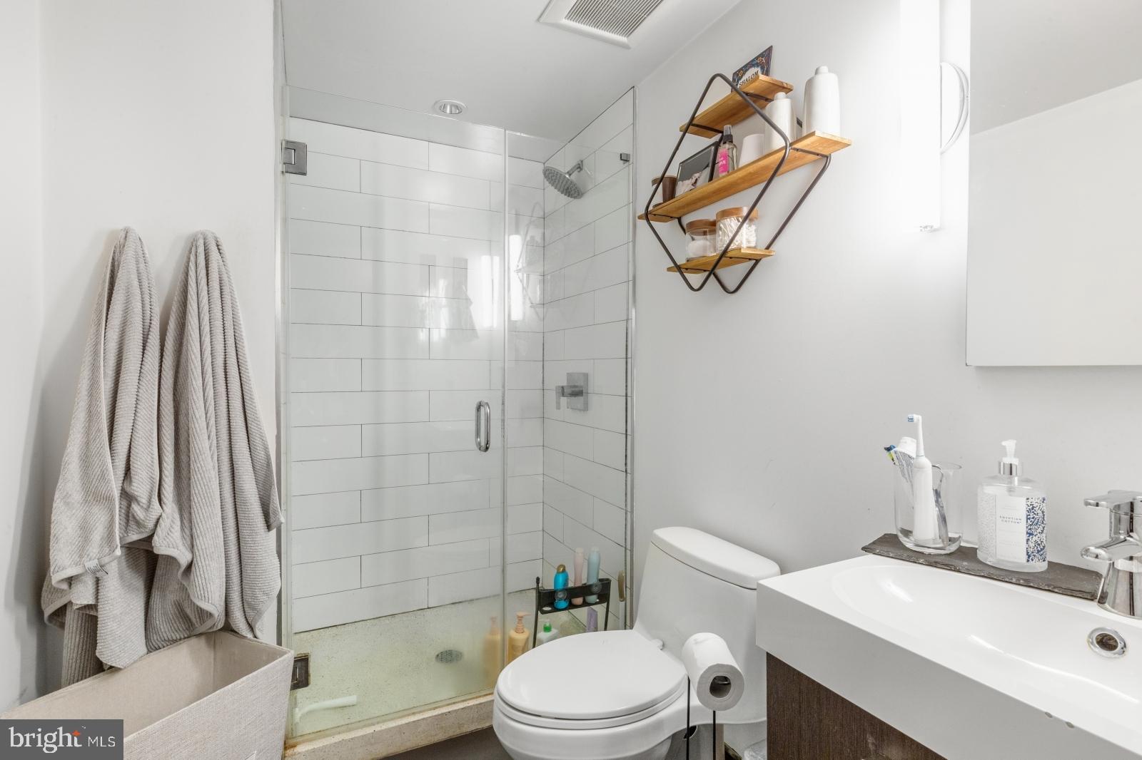 FISHTOWN - Residential Lease