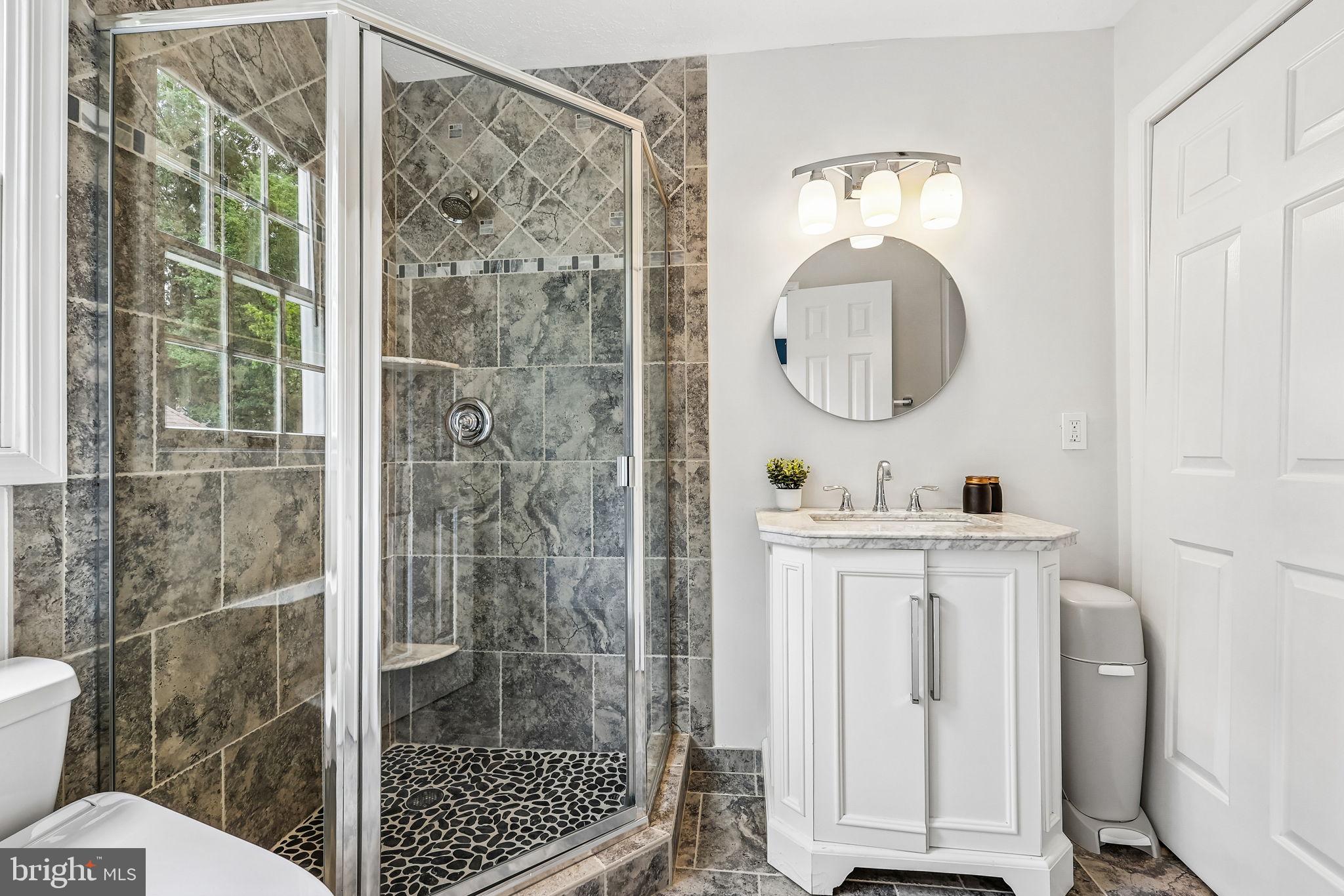HAMPTON CHASE - Residential
