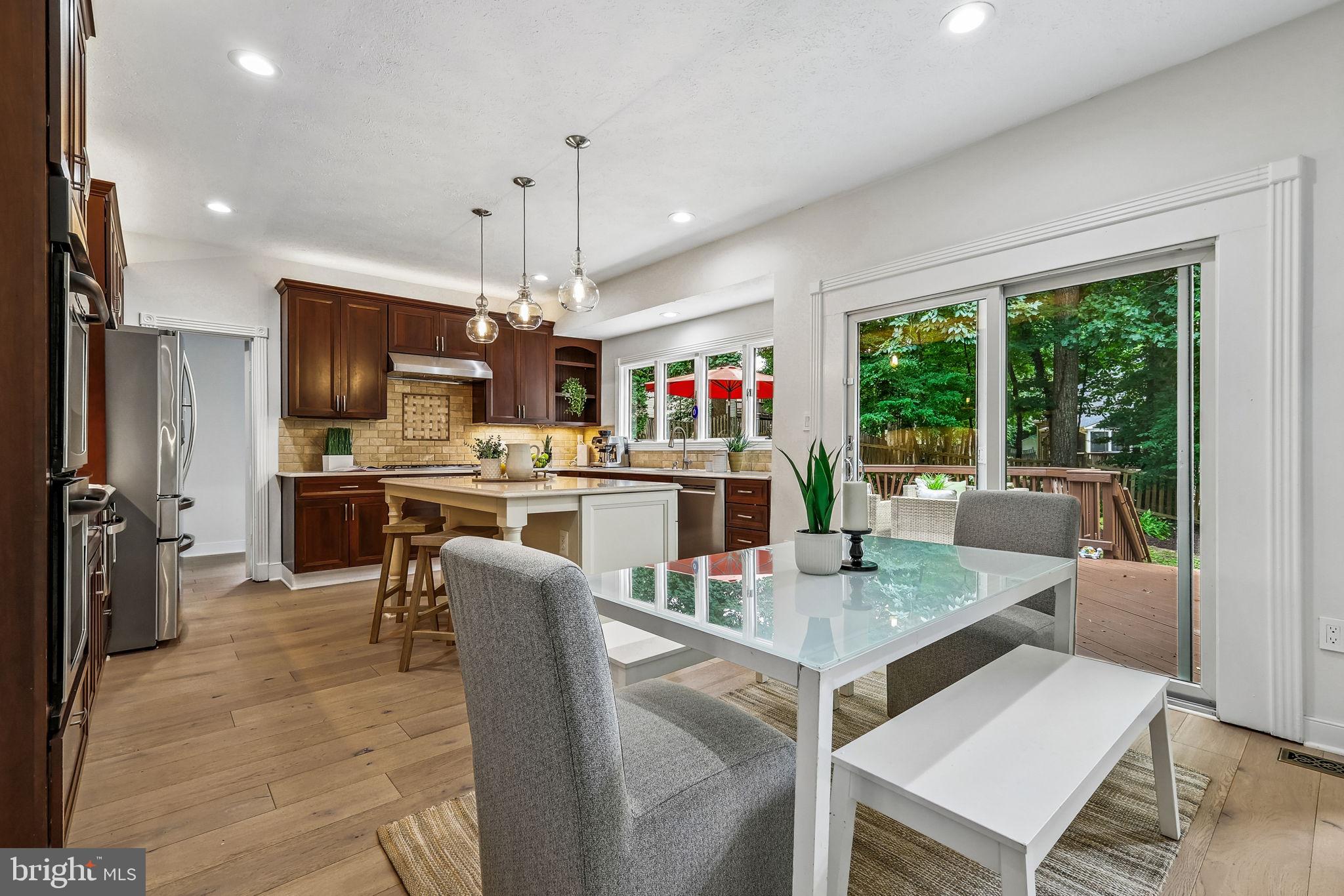 HAMPTON CHASE - Residential