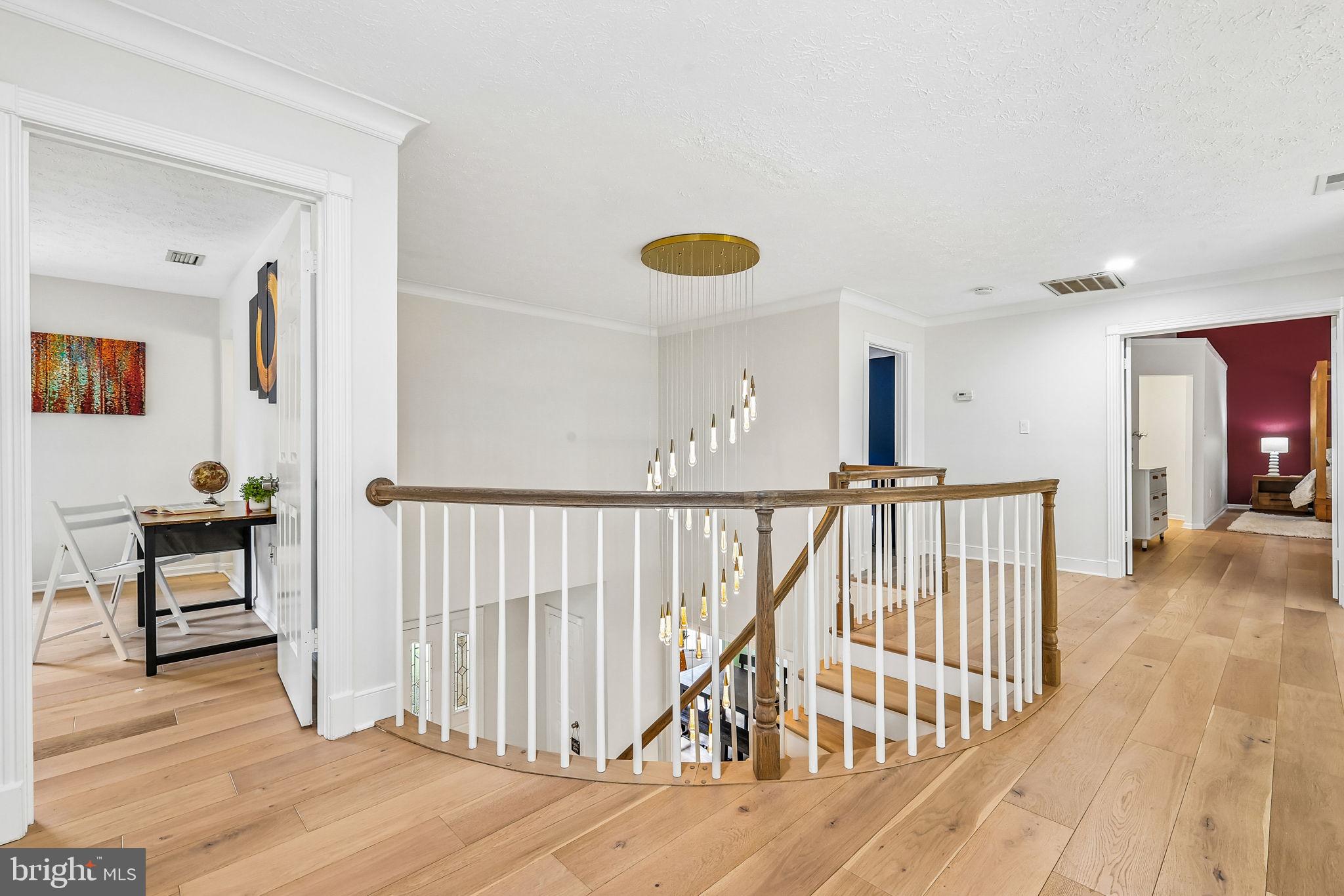 HAMPTON CHASE - Residential