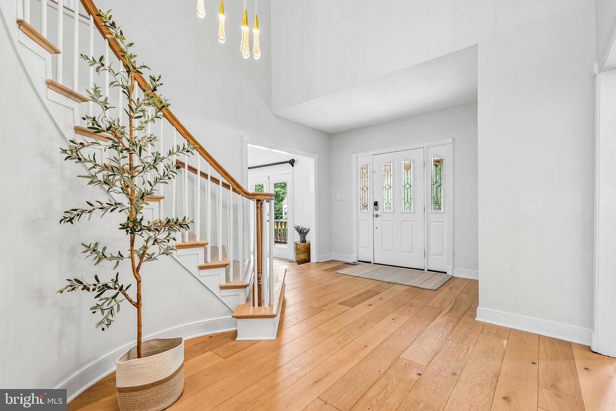 HAMPTON CHASE - Residential