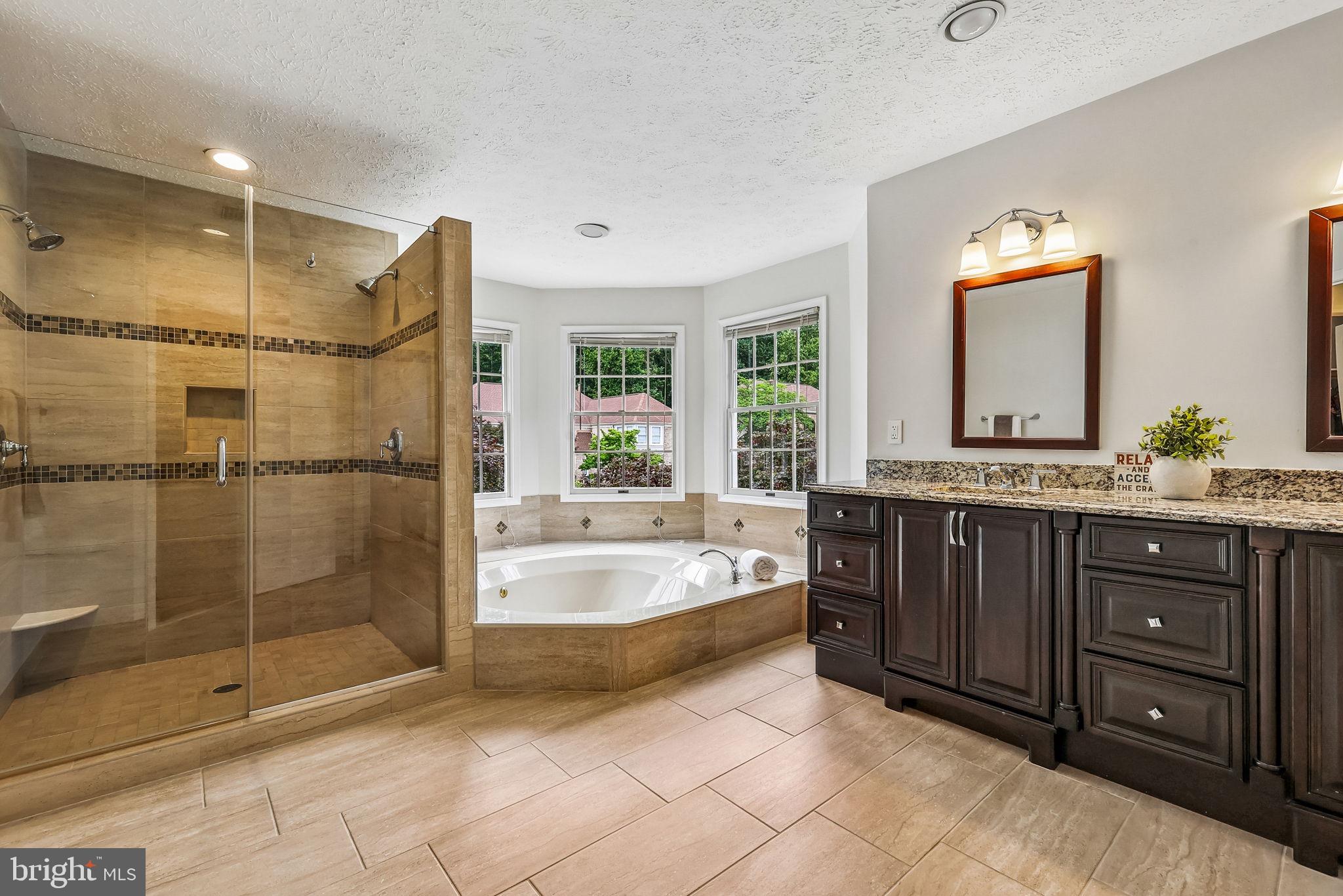 HAMPTON CHASE - Residential