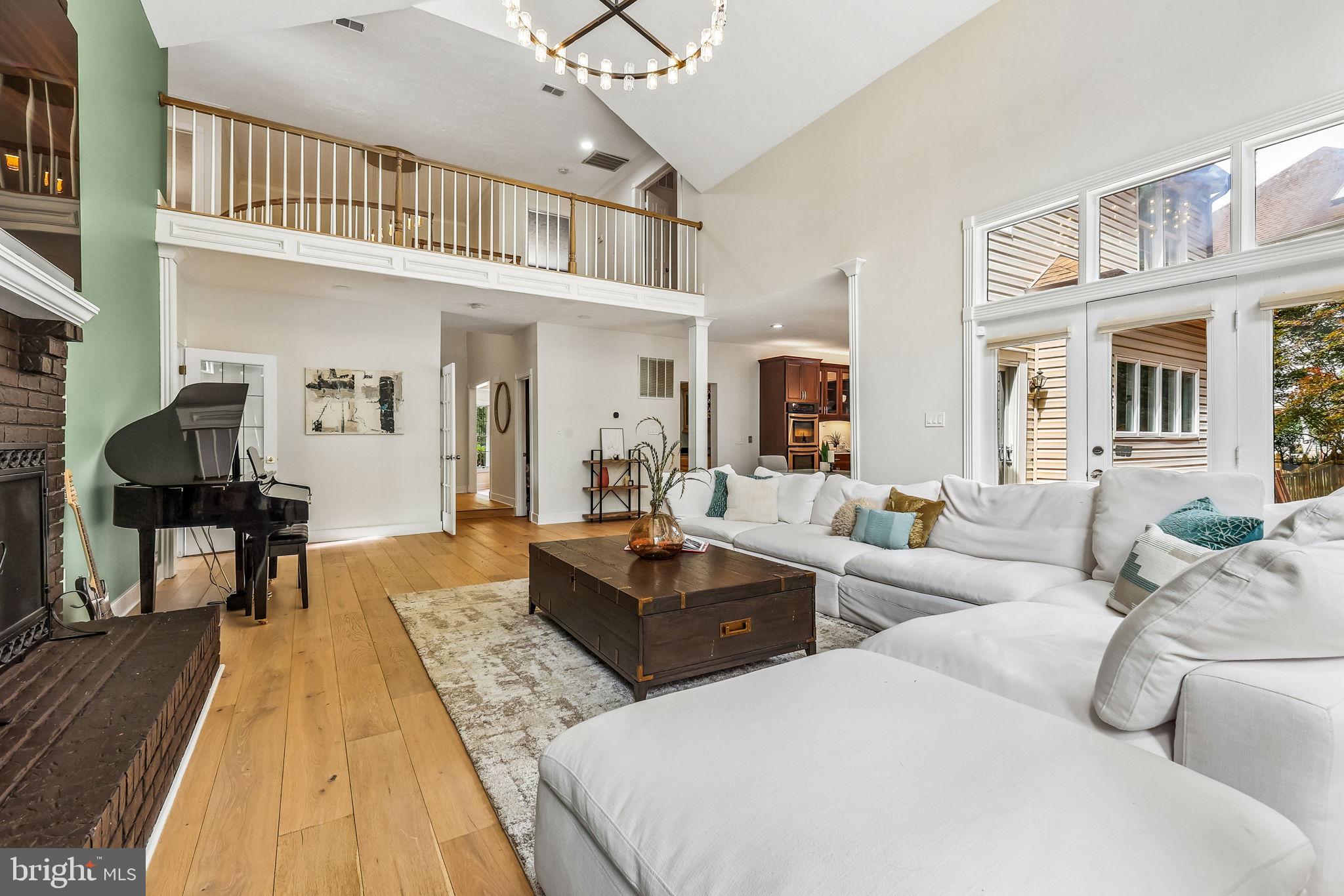 HAMPTON CHASE - Residential